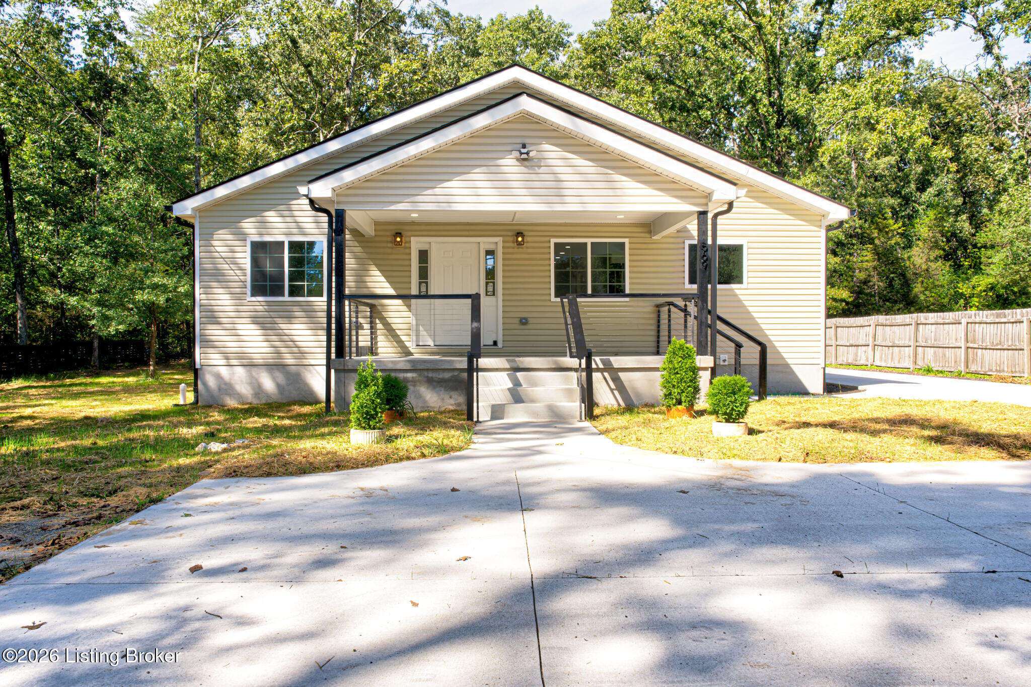 569 Pitts Point Rd, Shepherdsville, KY 40165 — photo 2