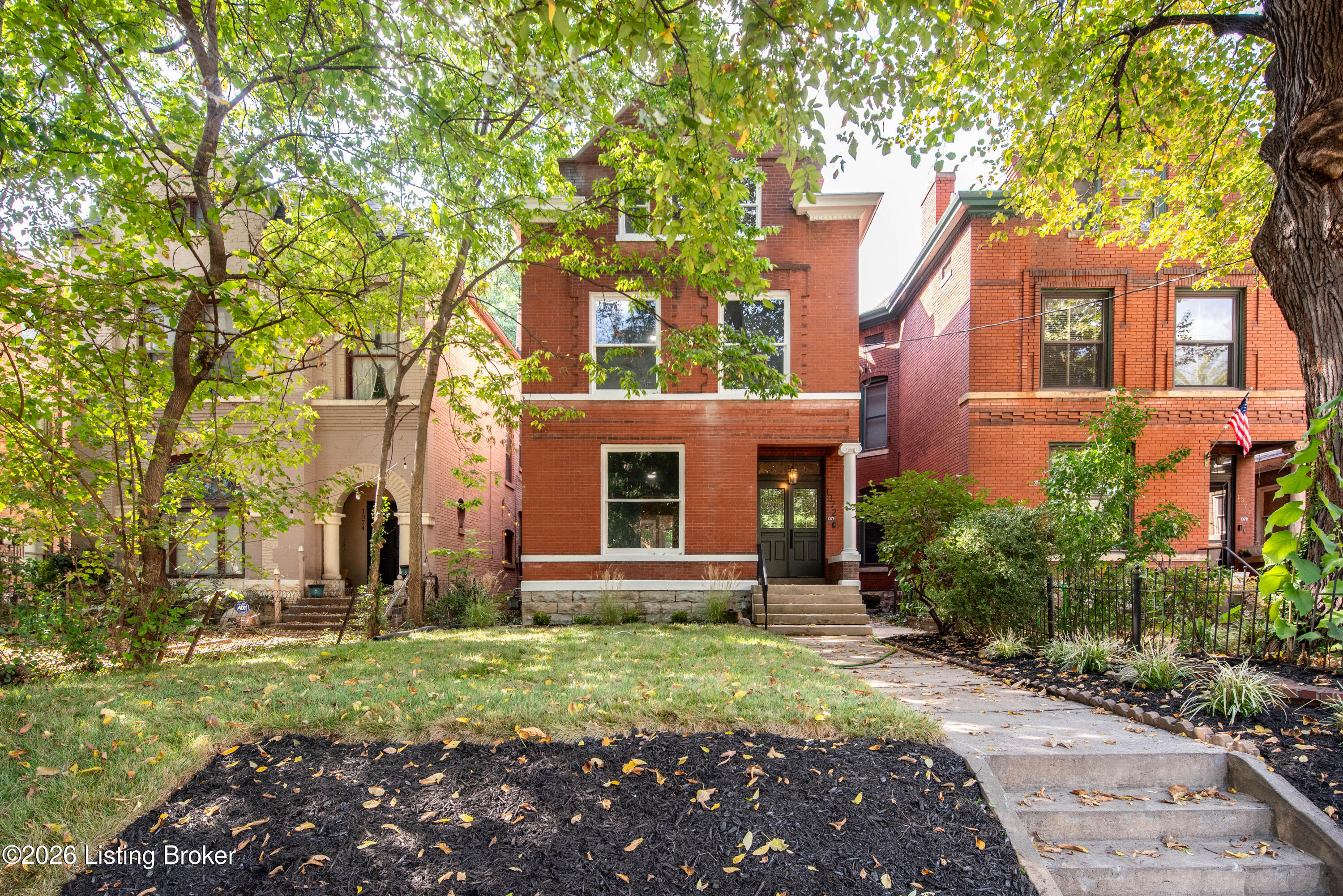1372 S Floyd St — photo