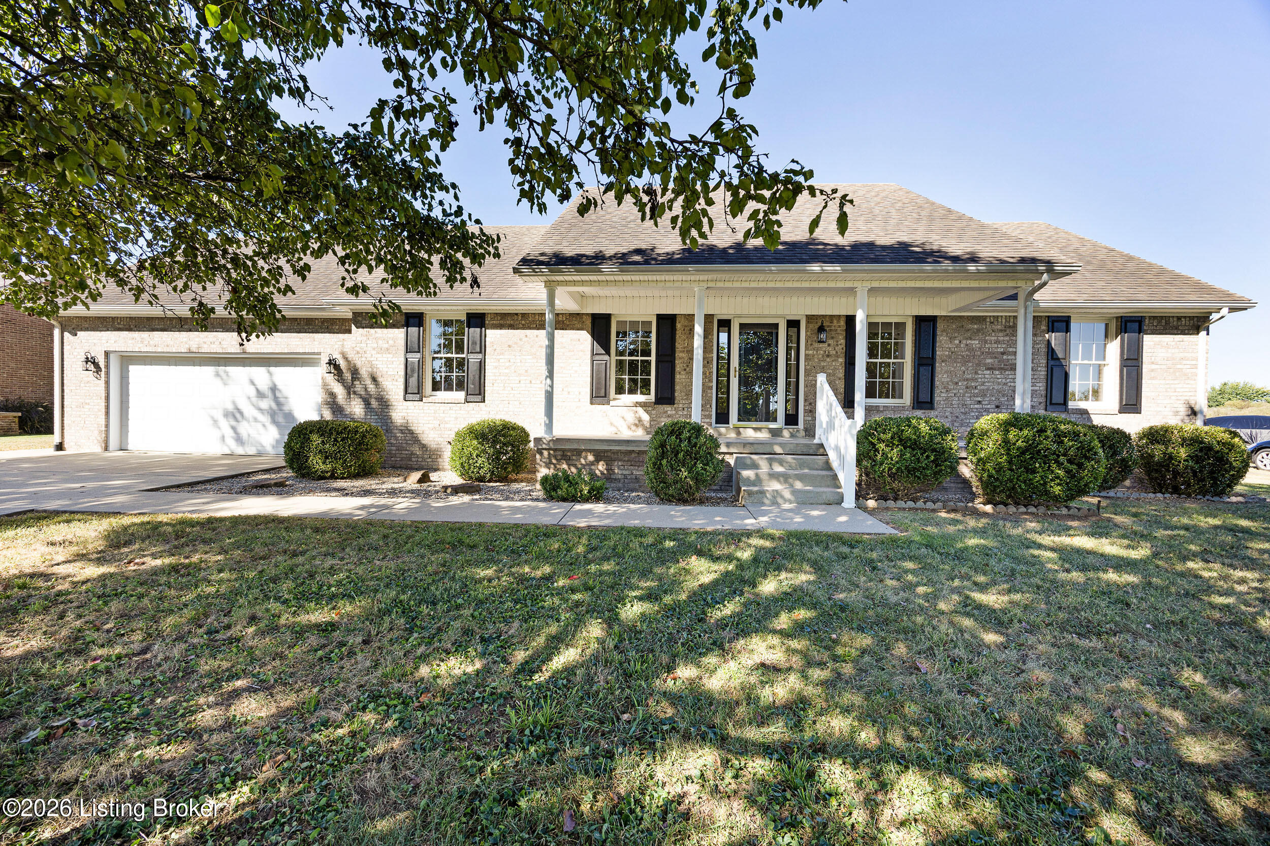 104 Glenview Dr — photo