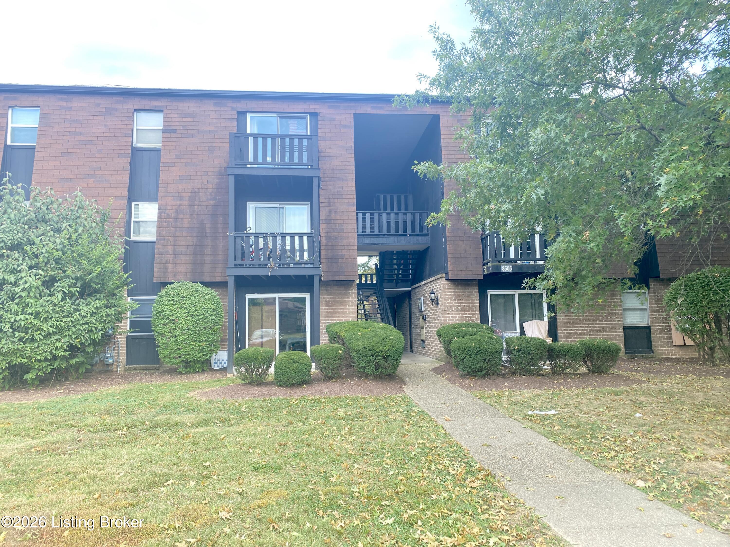 3505 Lodge Ln Apt 311 — photo