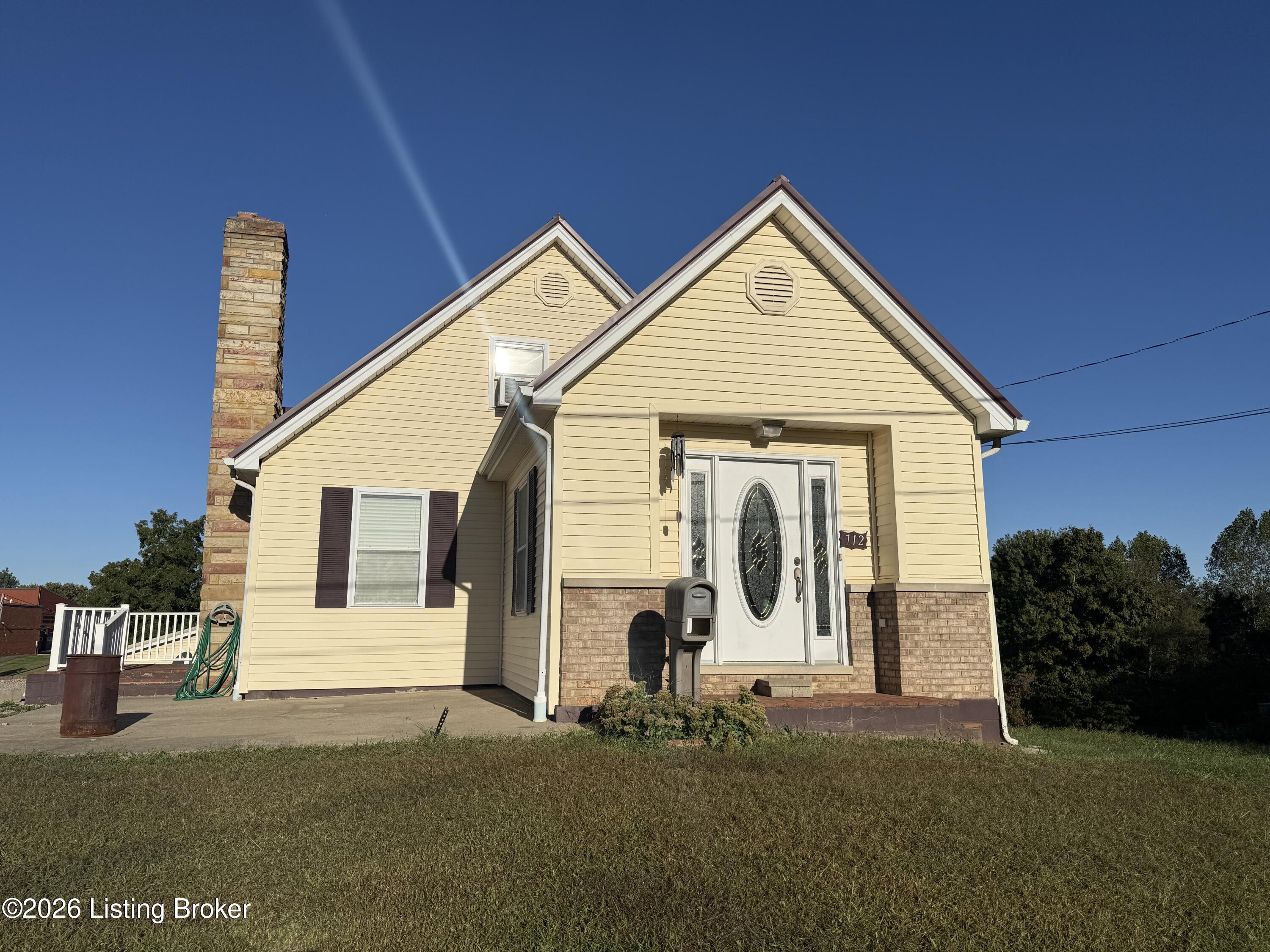 712 Old State Rd — photo