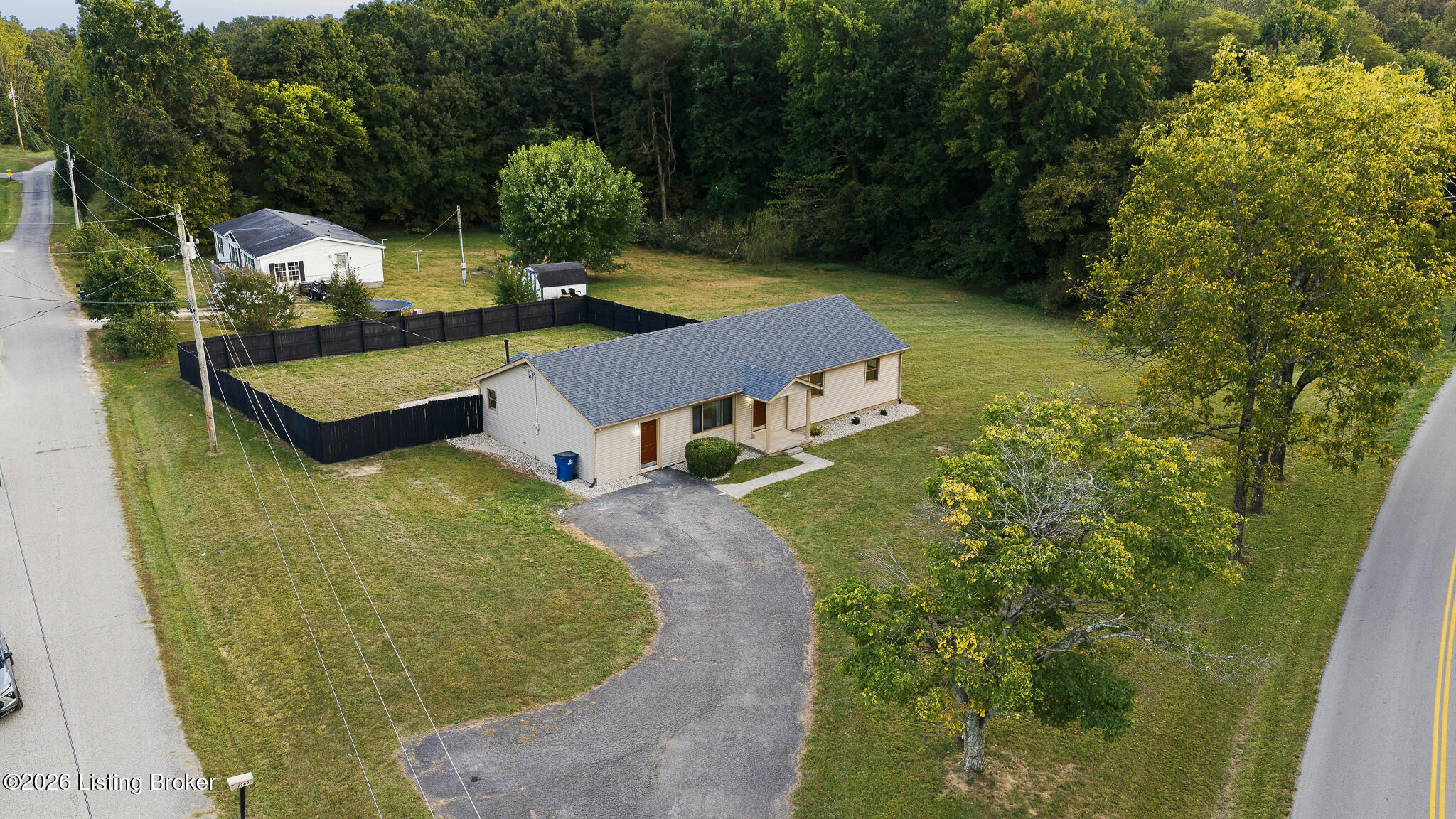2260 Rabbitt Run Rd, Vine Grove, KY 40175 — photo 2