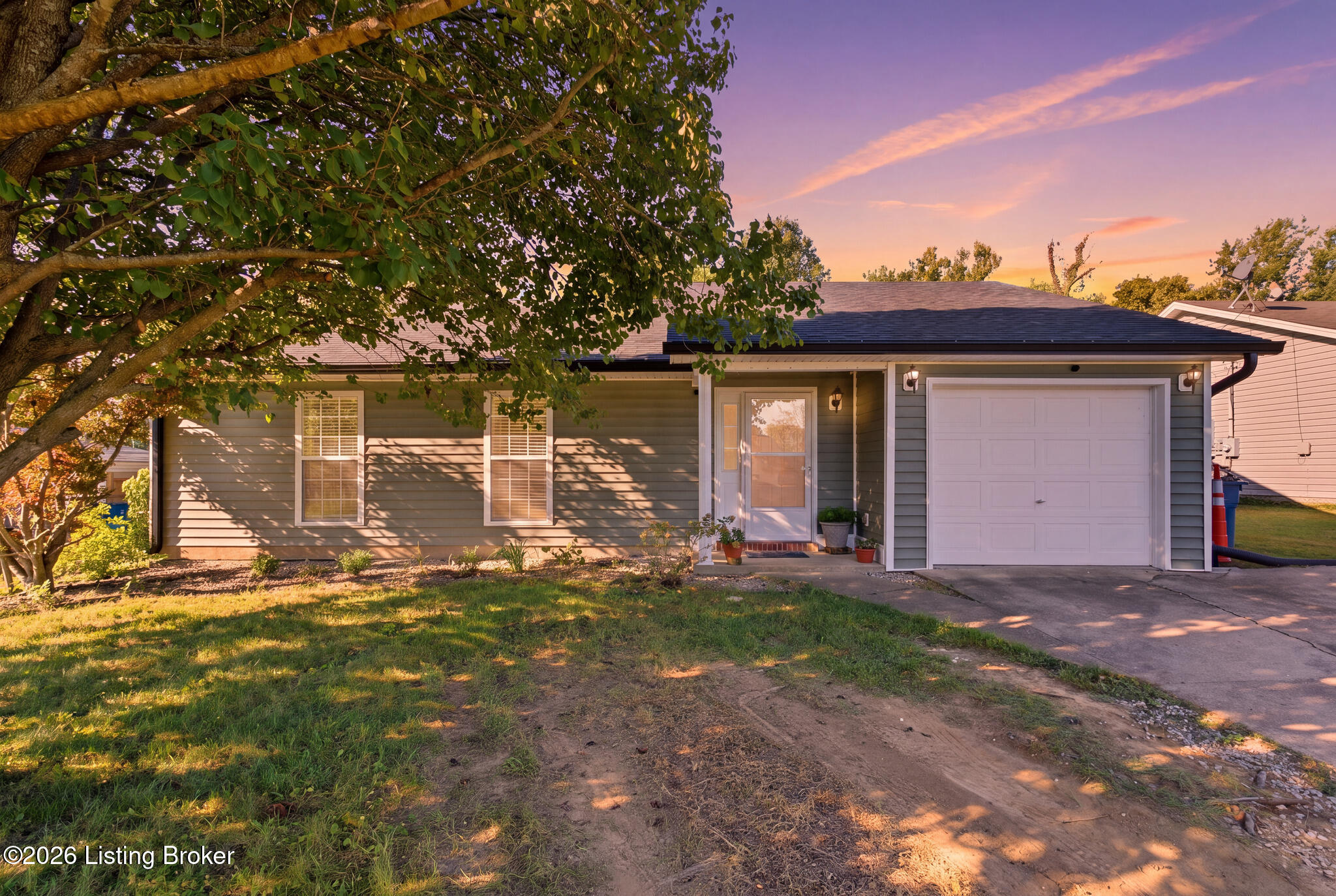 1416 Wendy Dr — photo