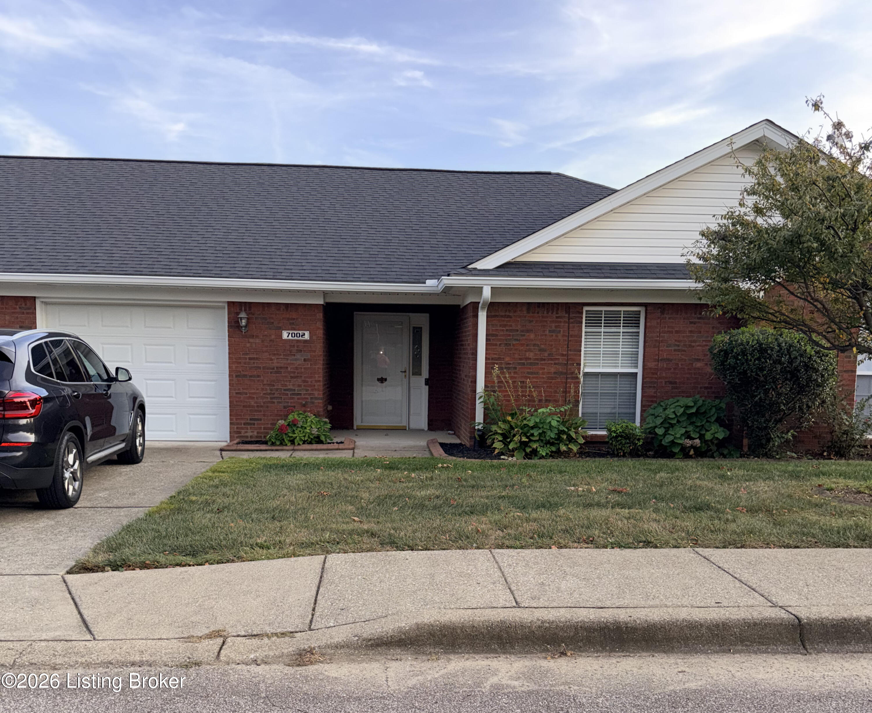7002 Janes Farm Dr — photo