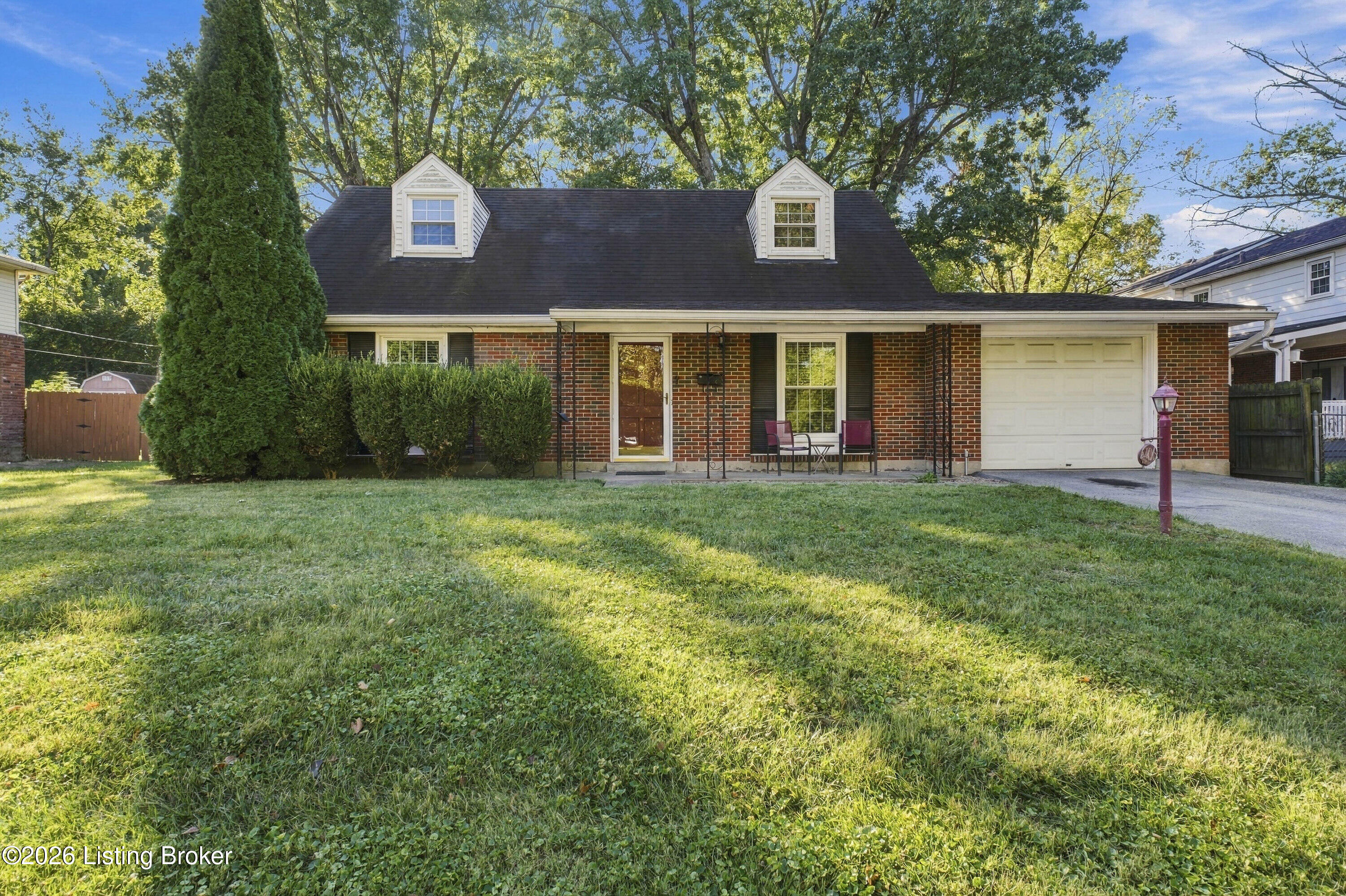 4406 Lynnbrook Dr — photo