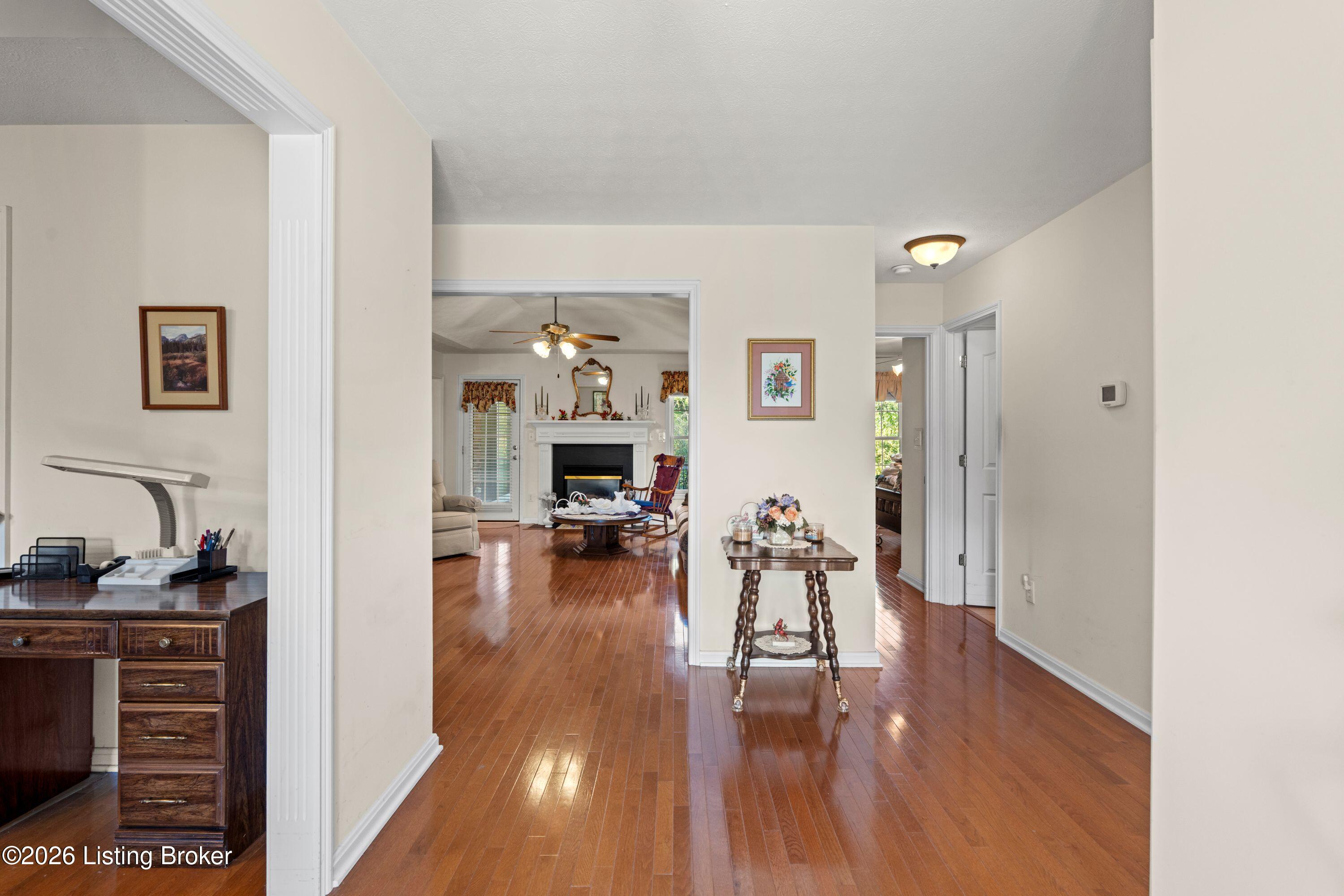 616 Harris Ridge Rd, Louisville, KY 40223 — photo 2