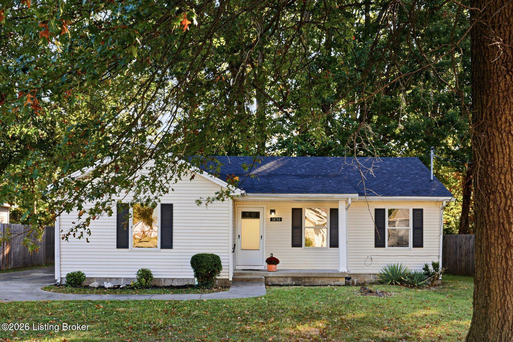 1430 Forest Dr — photo