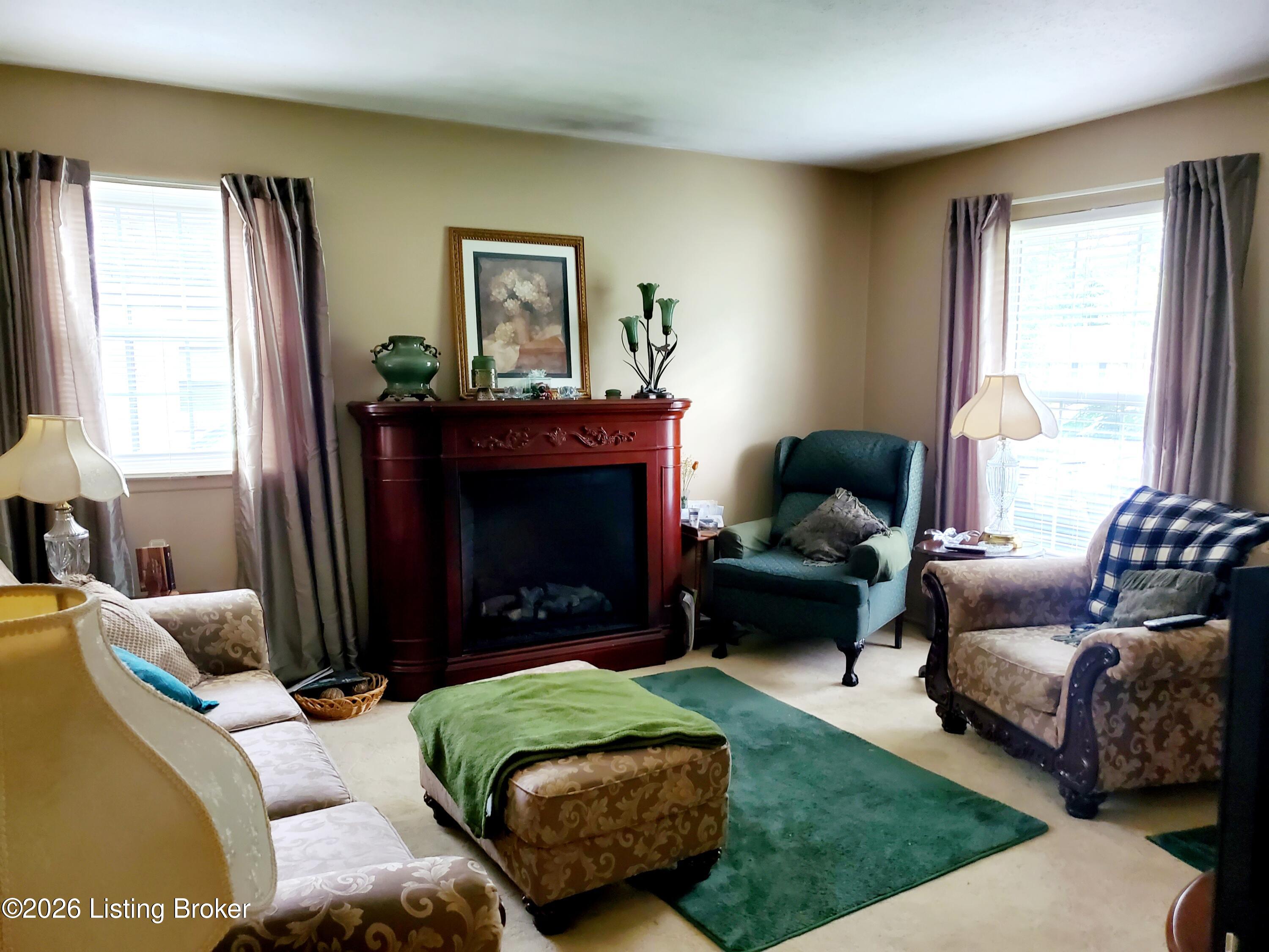 7709 Rochelle Rd, Louisville, KY 40228 — photo 3