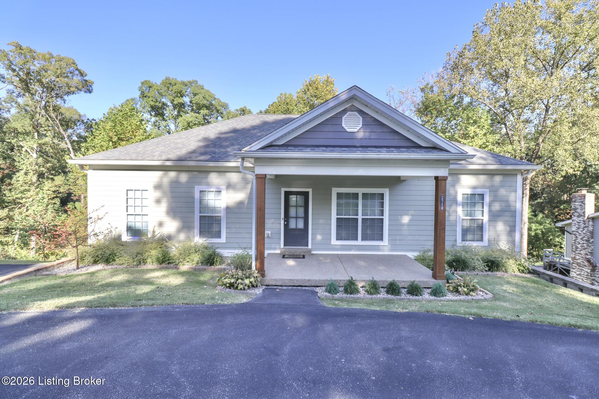 2718 Windsor Forest Dr — photo