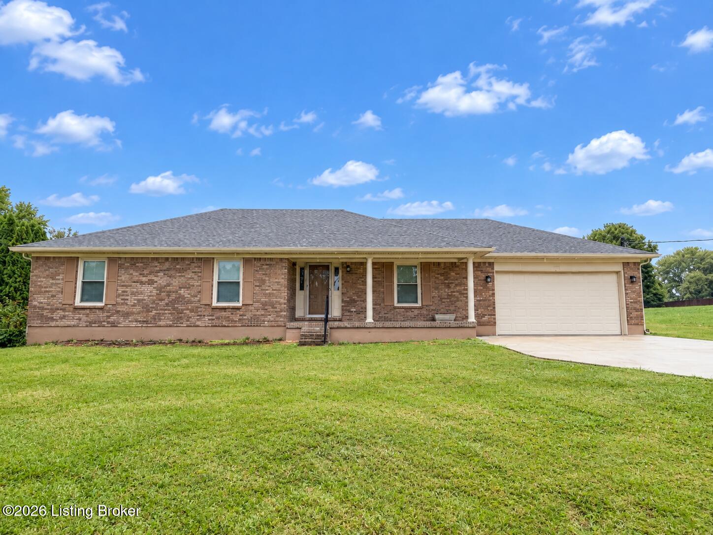 1018 Farmaway Dr — photo