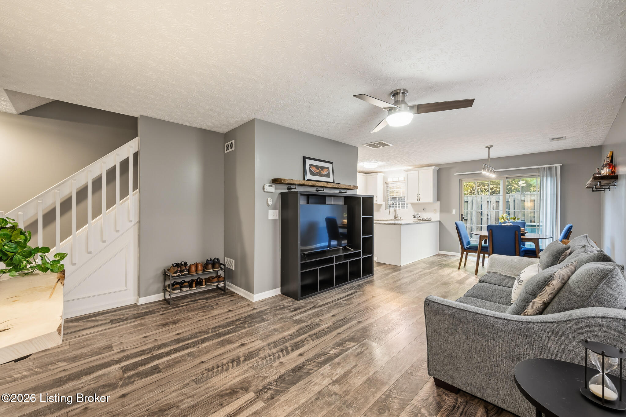 8512 Grand Neptune Dr — photo