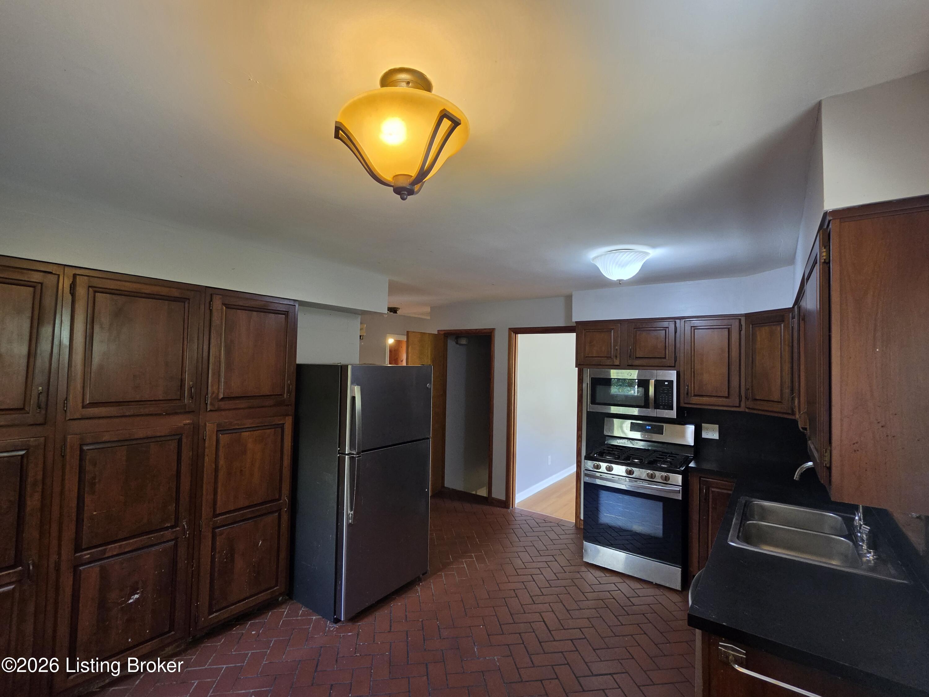 2353 Valley Vista Rd — photo