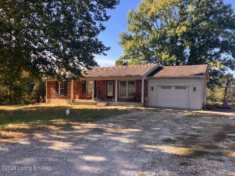 591 Ridgeview Dr — photo