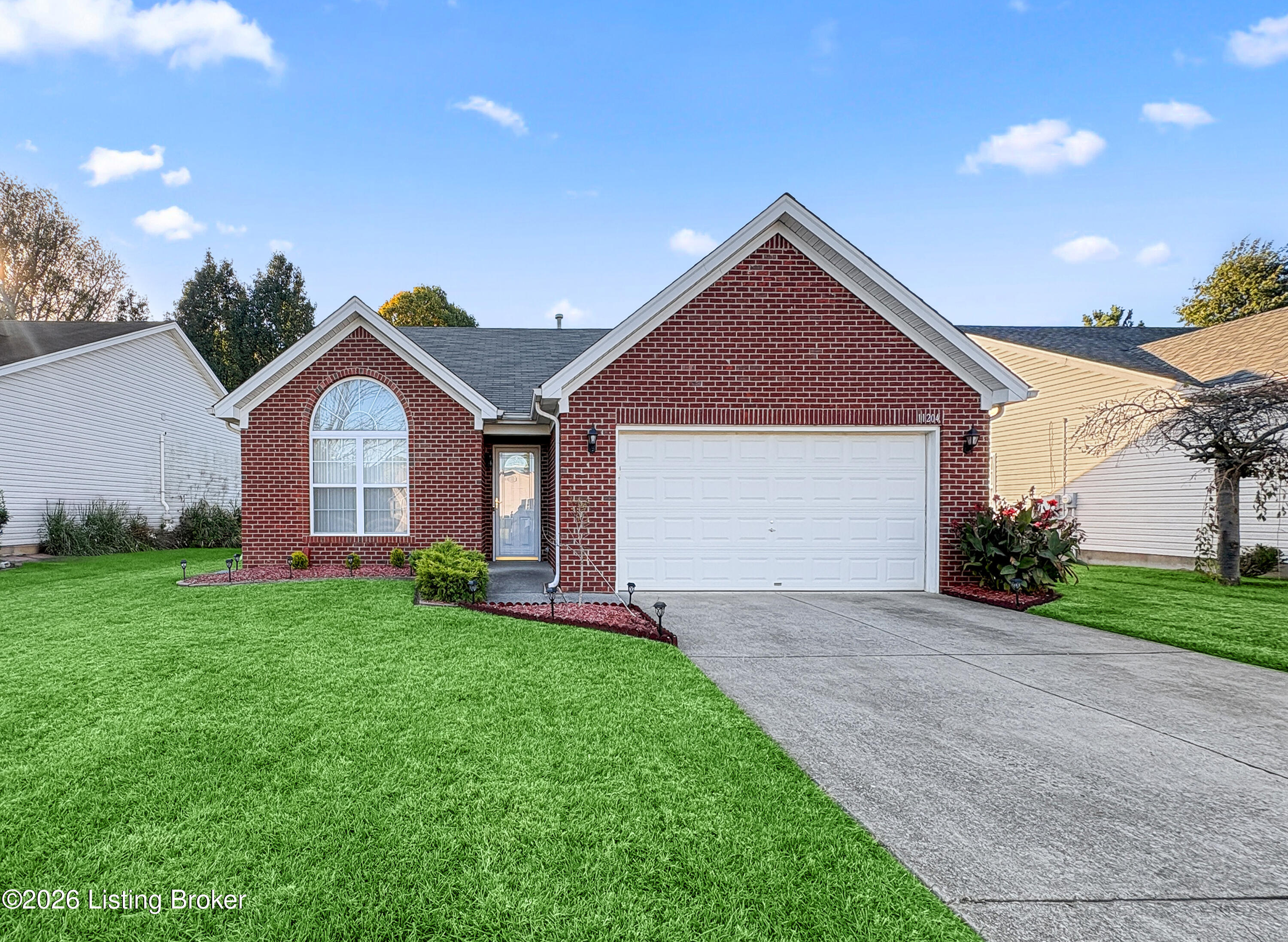 11204 Woodridge Lake Way — photo