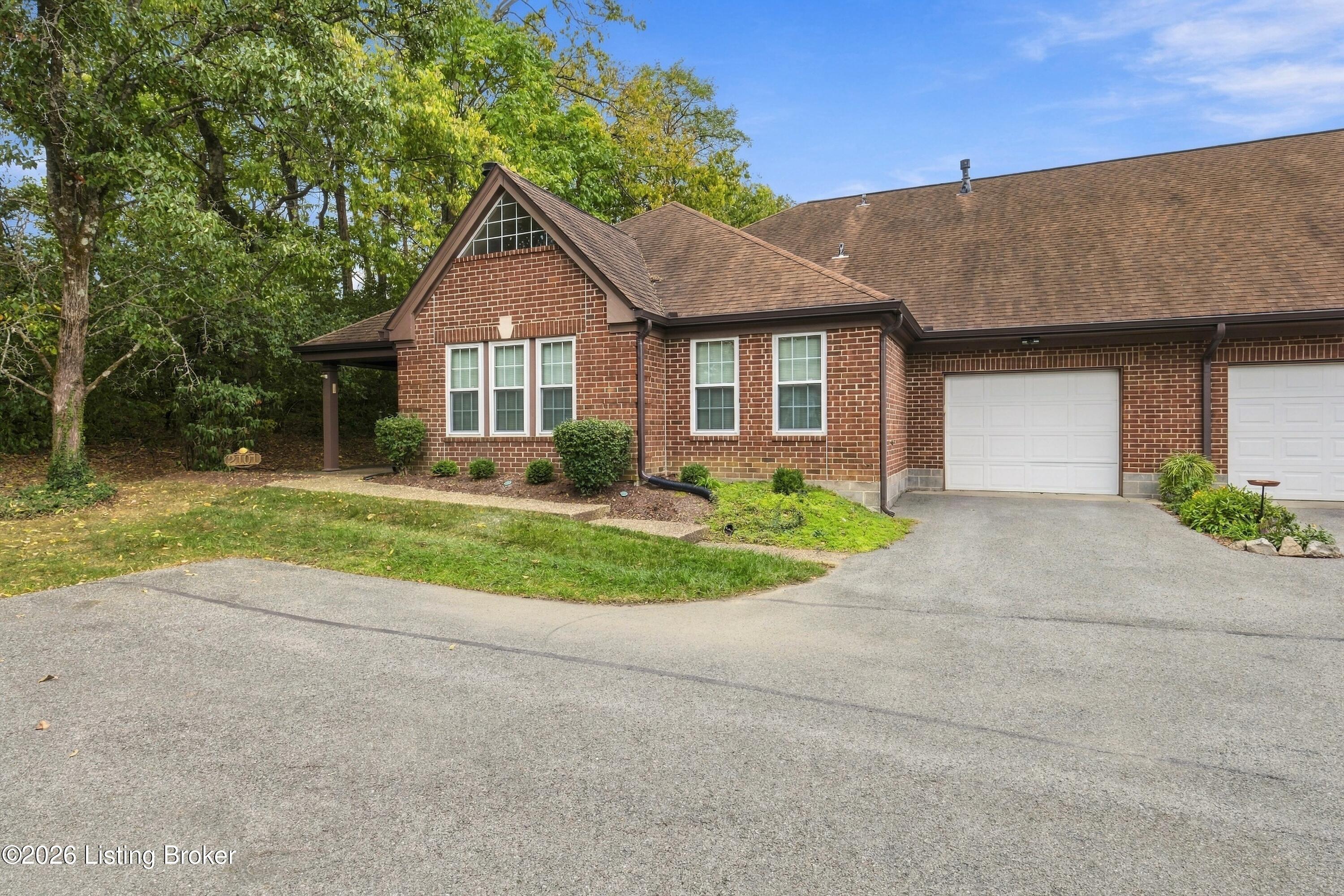 2101 Eastbridge Ct — photo