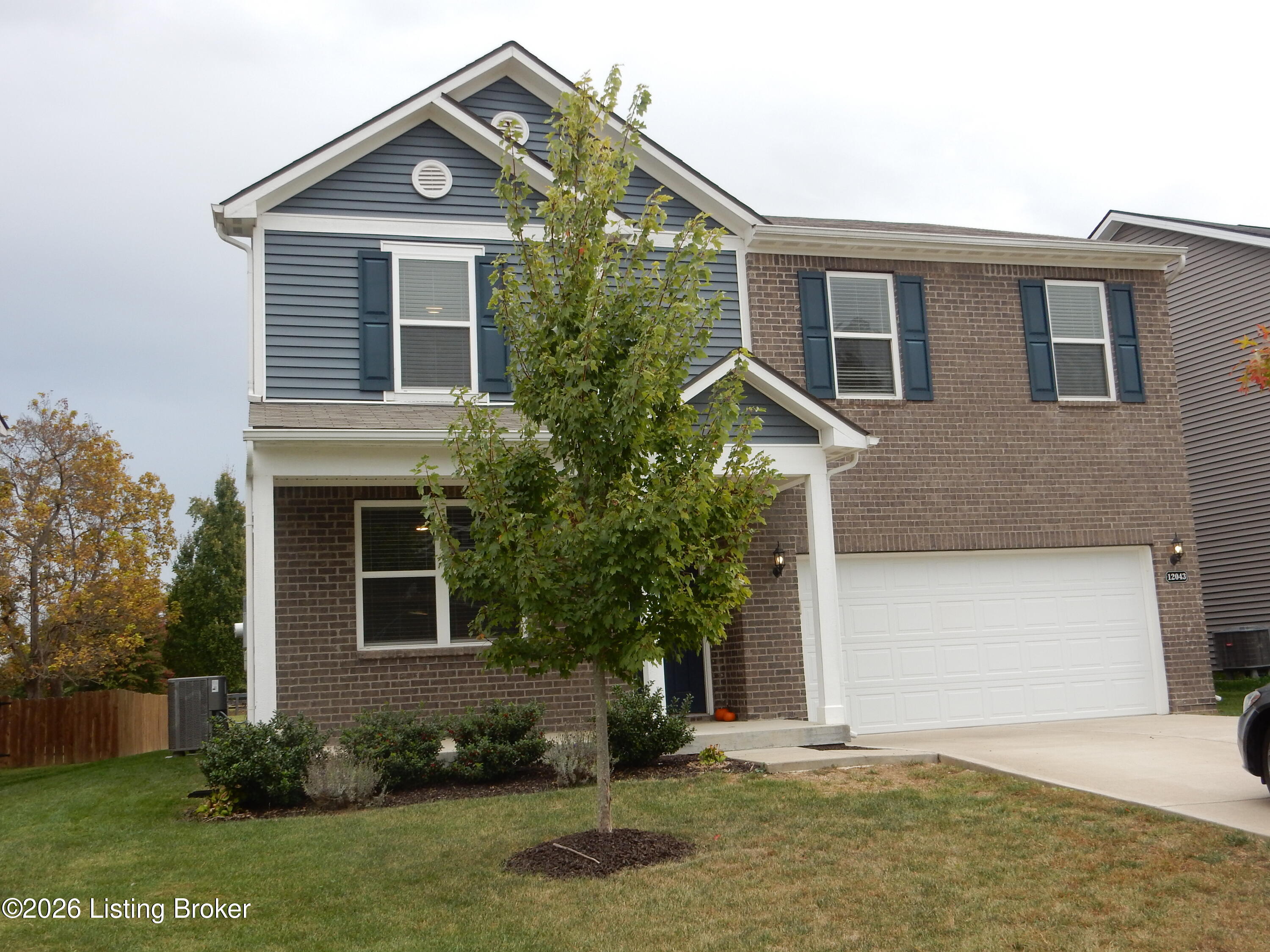 12043 Wooden Trace Dr — photo