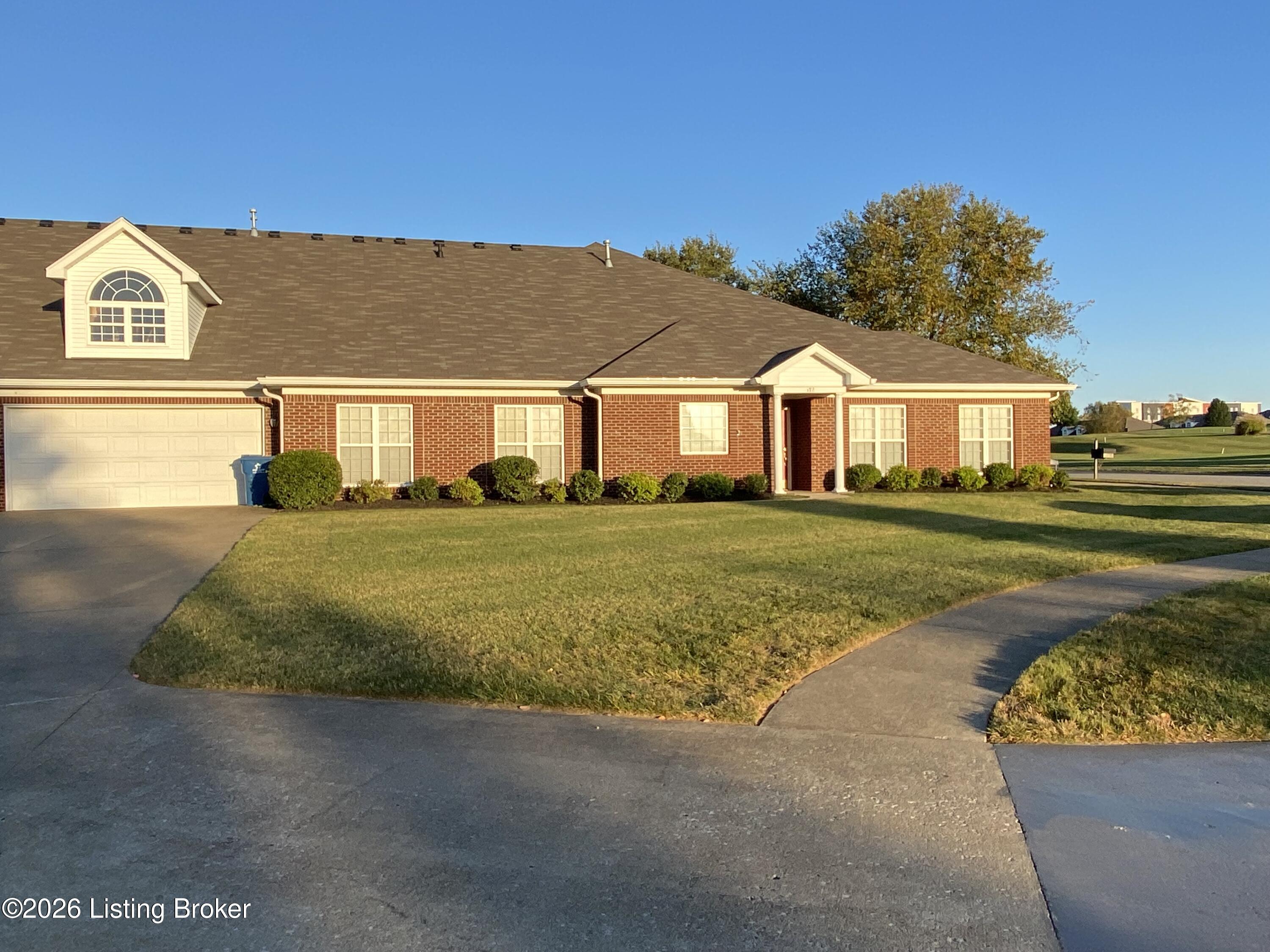 172 Clubhouse Dr — photo