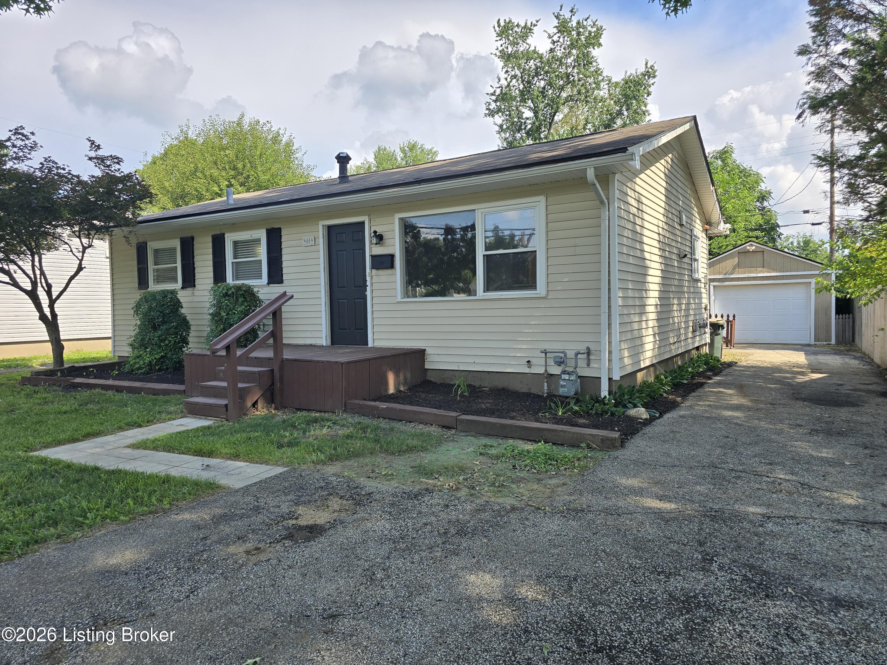9809 Old 6 Mile Ln — photo