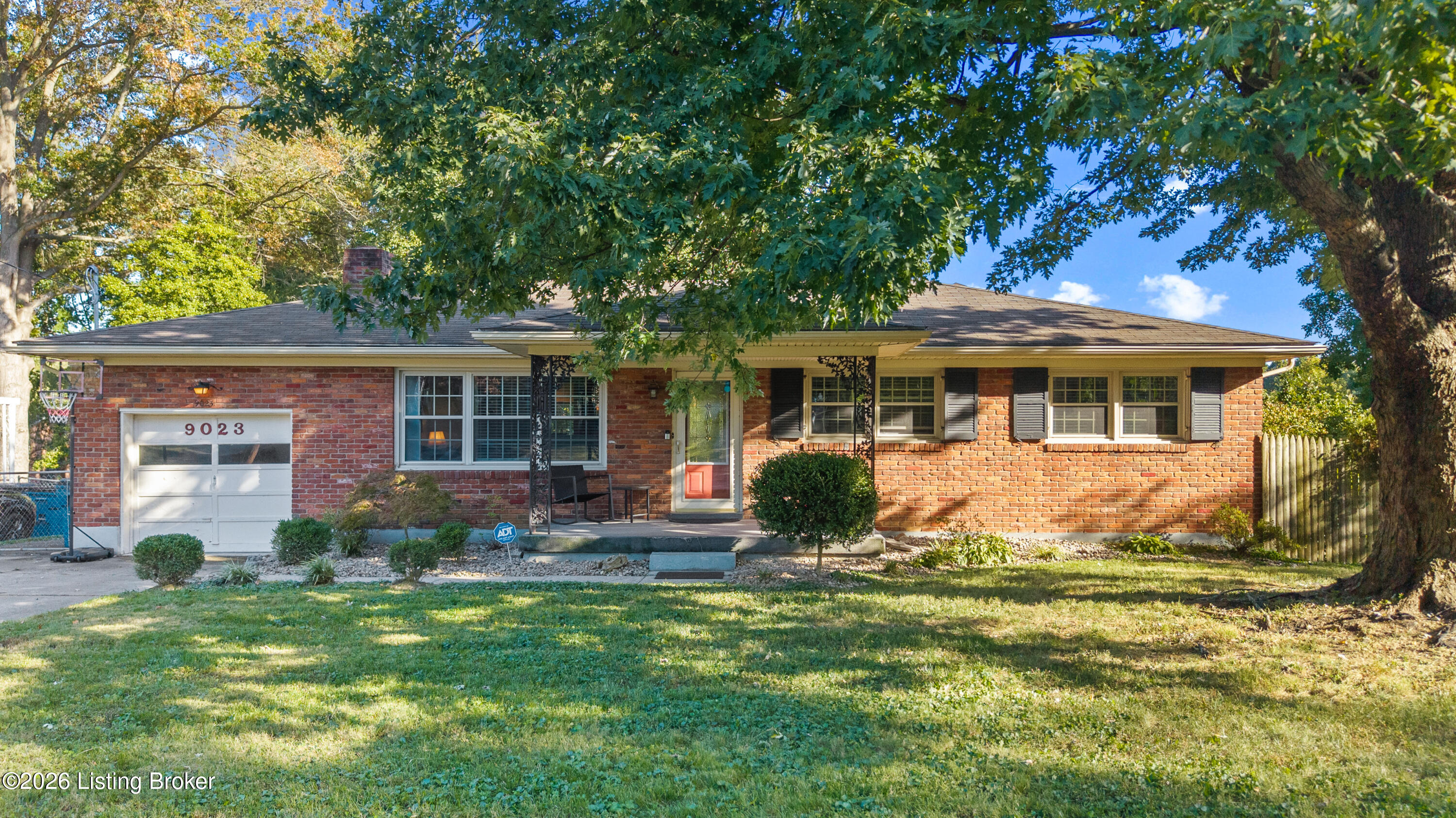 9023 Wanlou Dr — photo