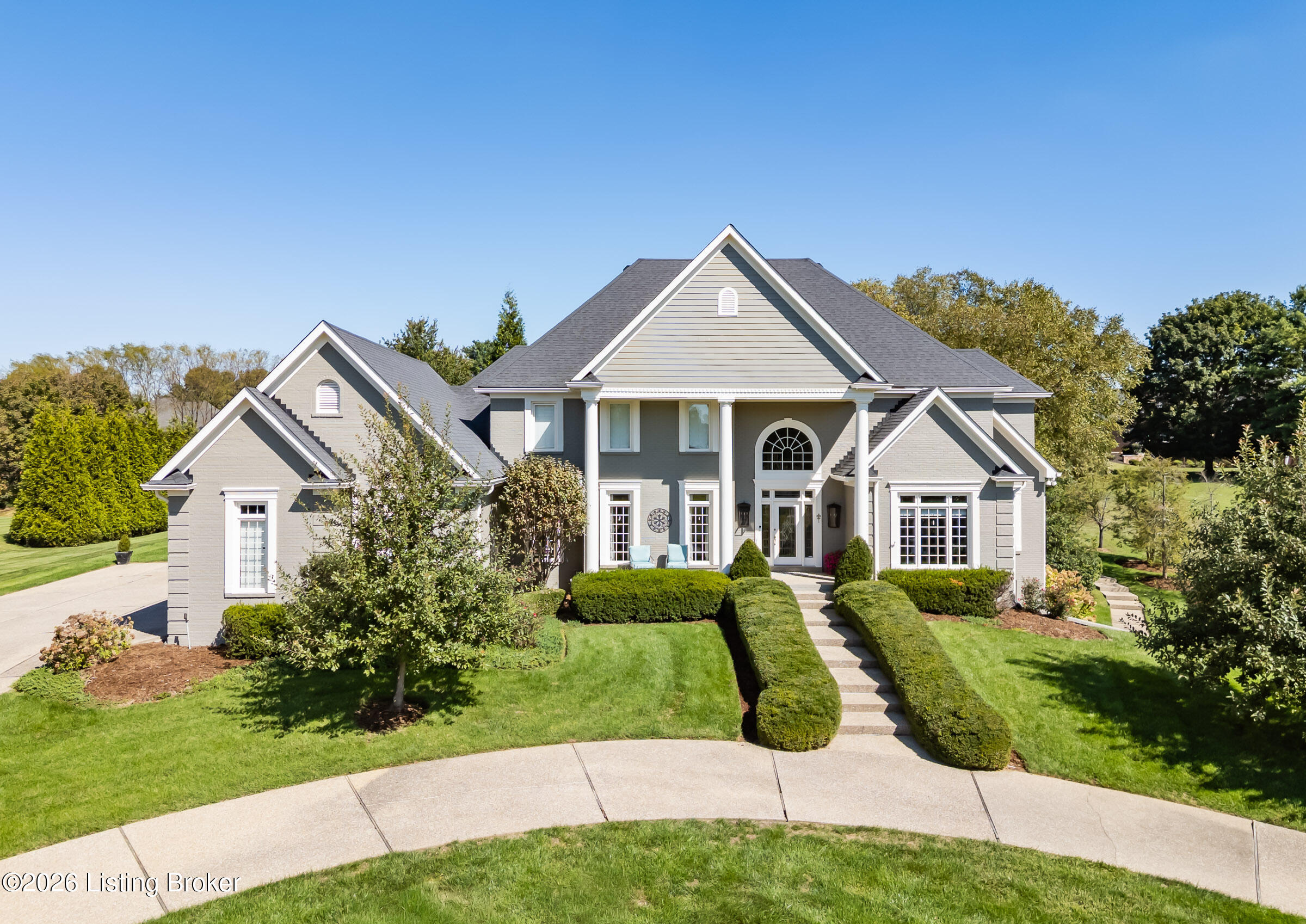 12039 Hunting Crest Dr — photo