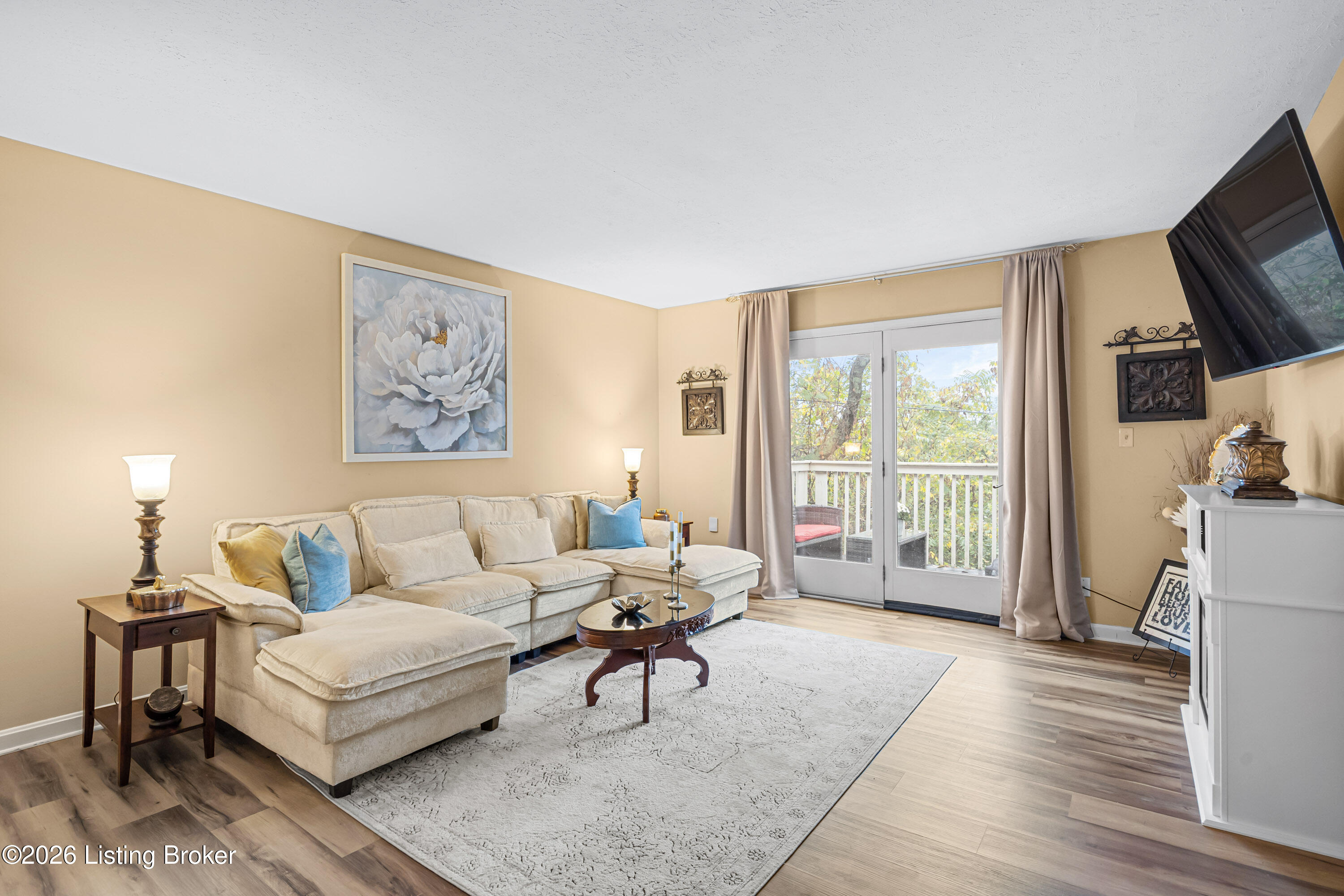 1815 Gardiner Ln Apt J79 — photo