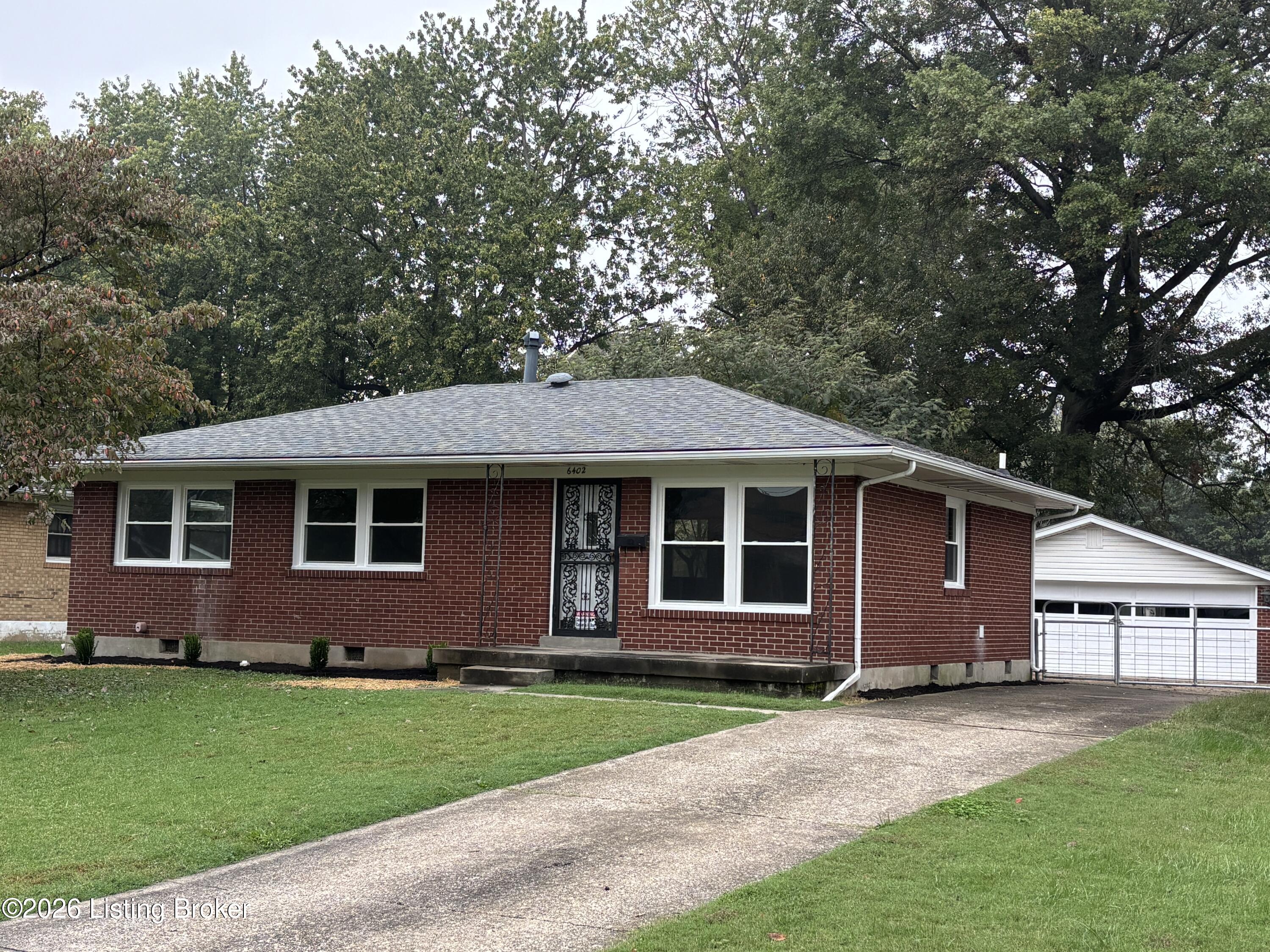 6402 Greenview Dr — photo