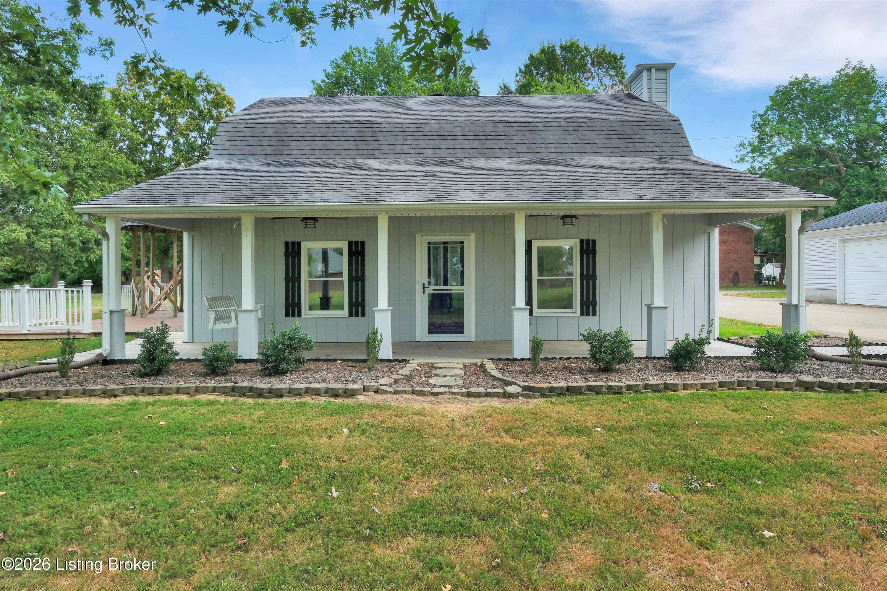 8201 Damascus Rd — photo