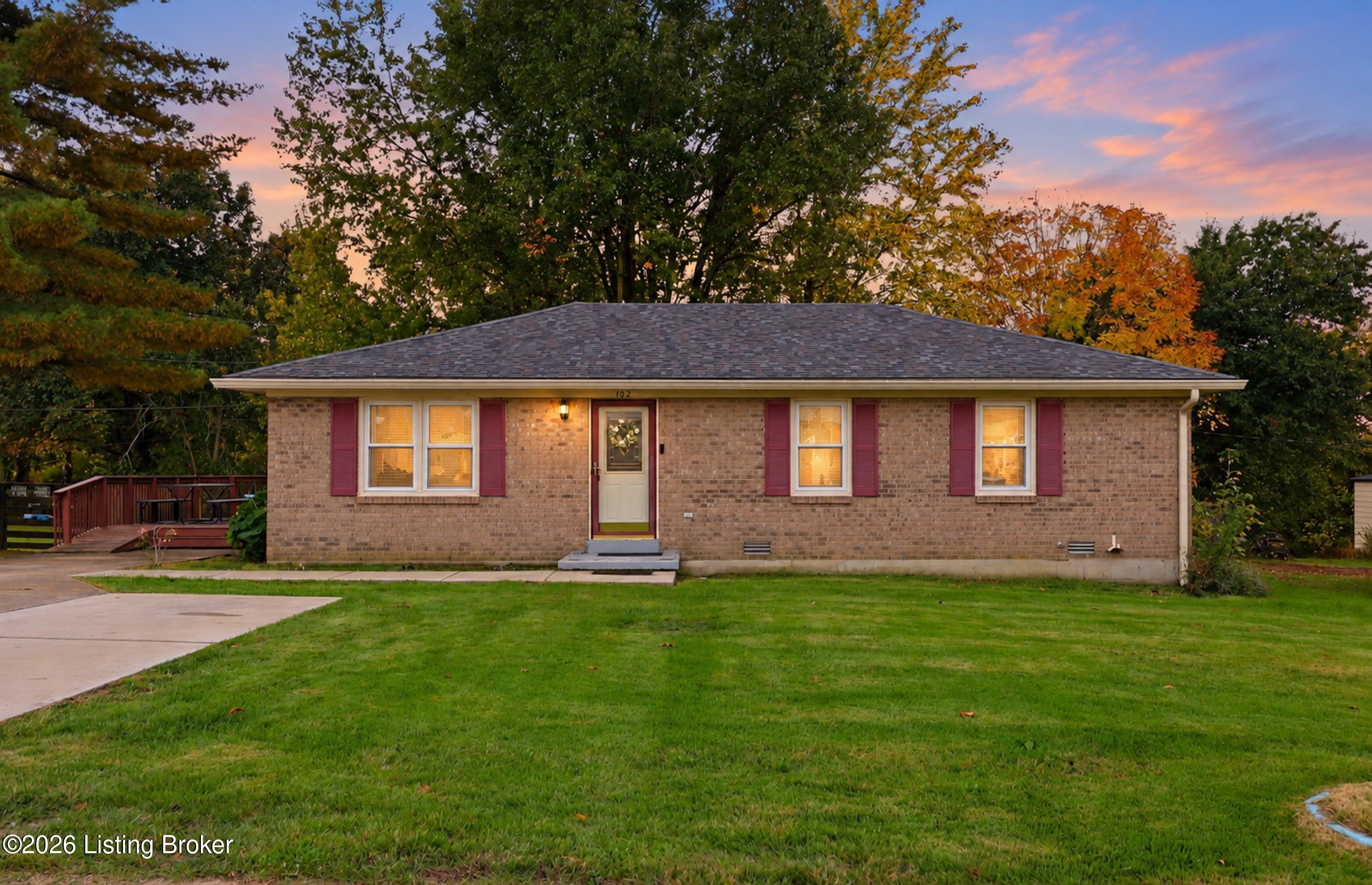 102 Jennifer Dr — photo