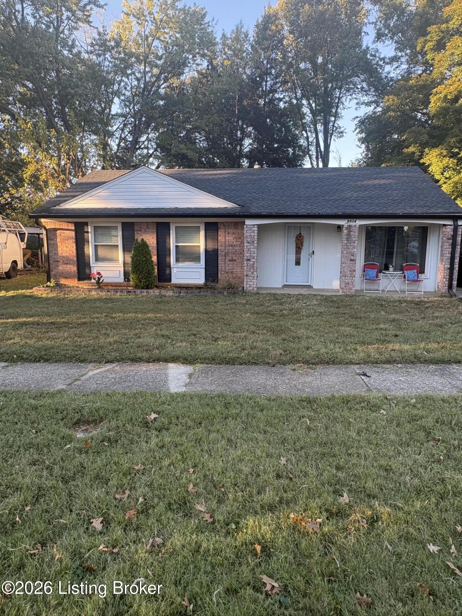 9814 Farnham Dr — photo