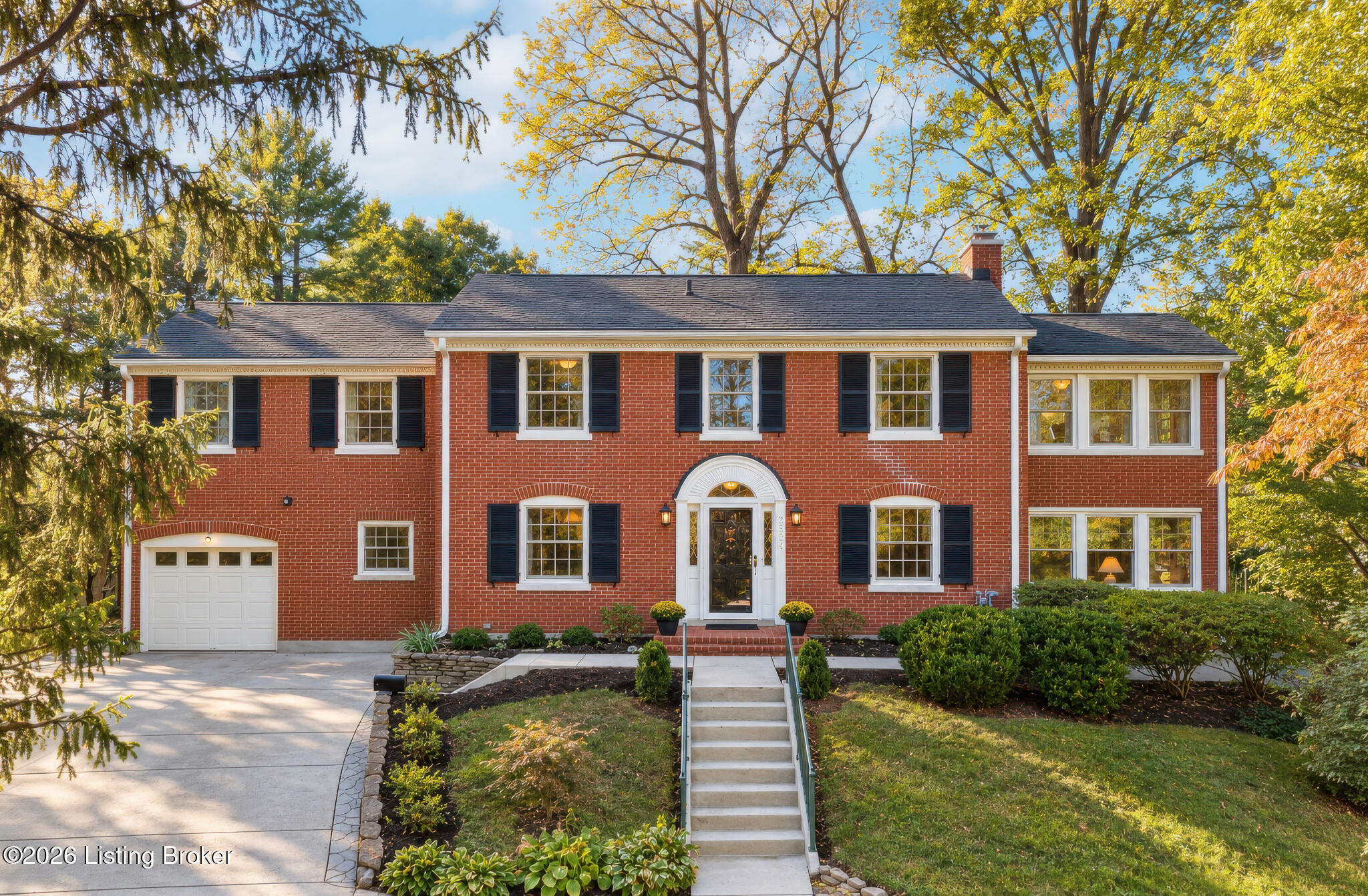 2504 Saratoga Dr — photo