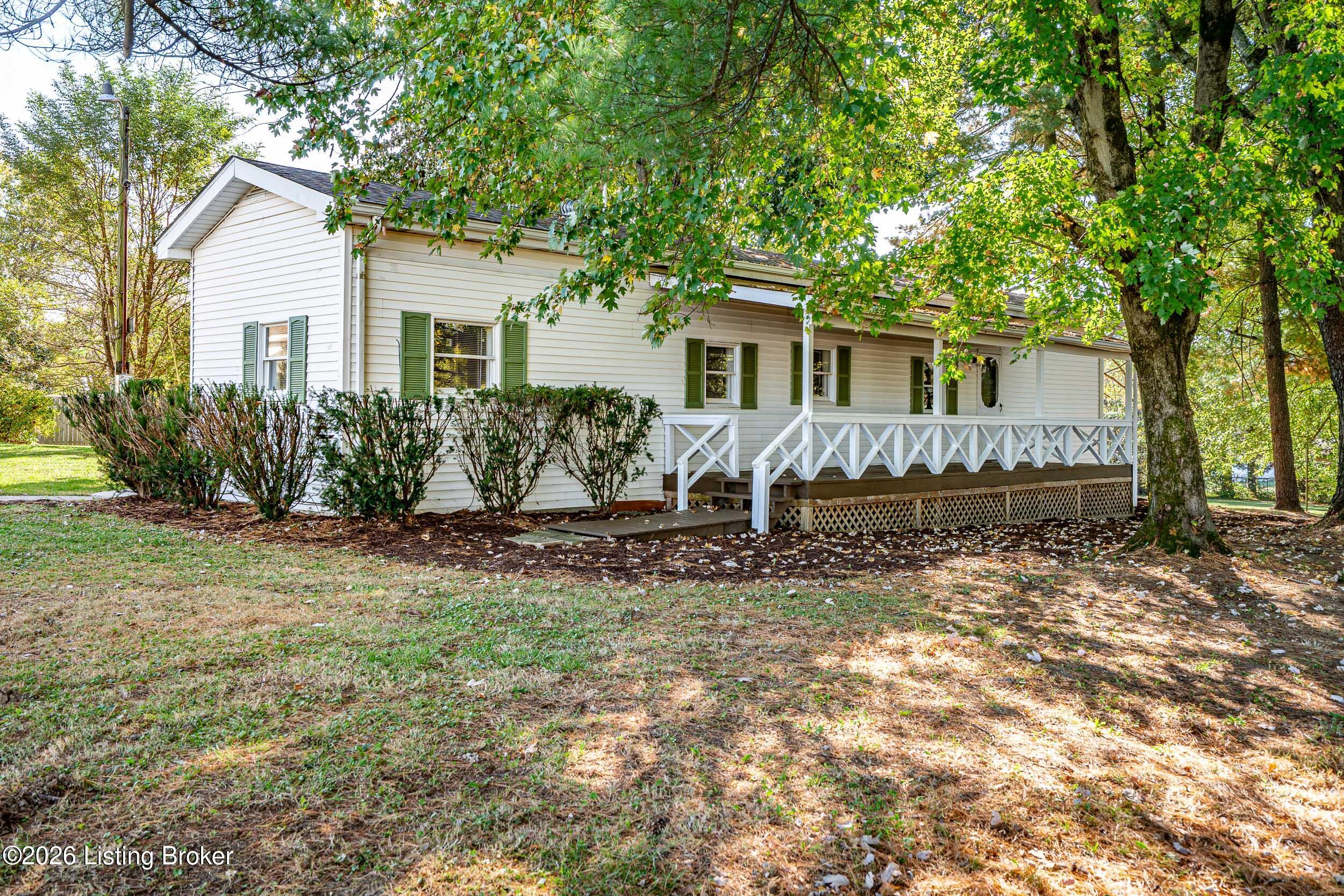 1170 Dogwood Cir — photo