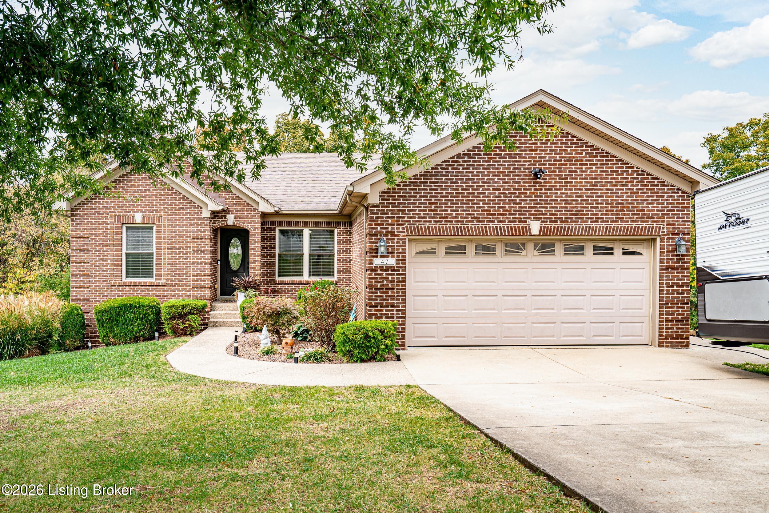 47 Eisenhower Ct — photo