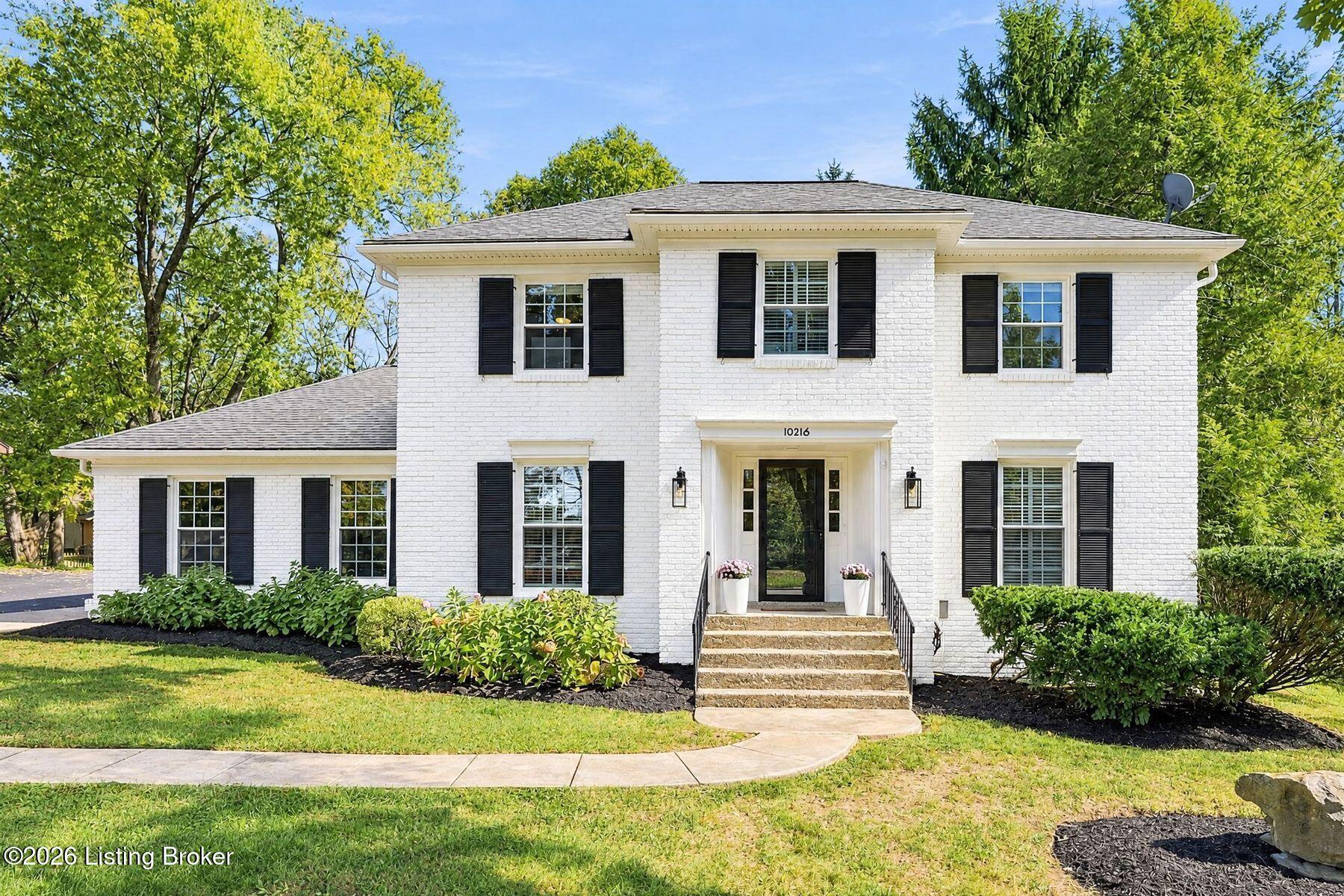 10216 Timberwood Cir — photo