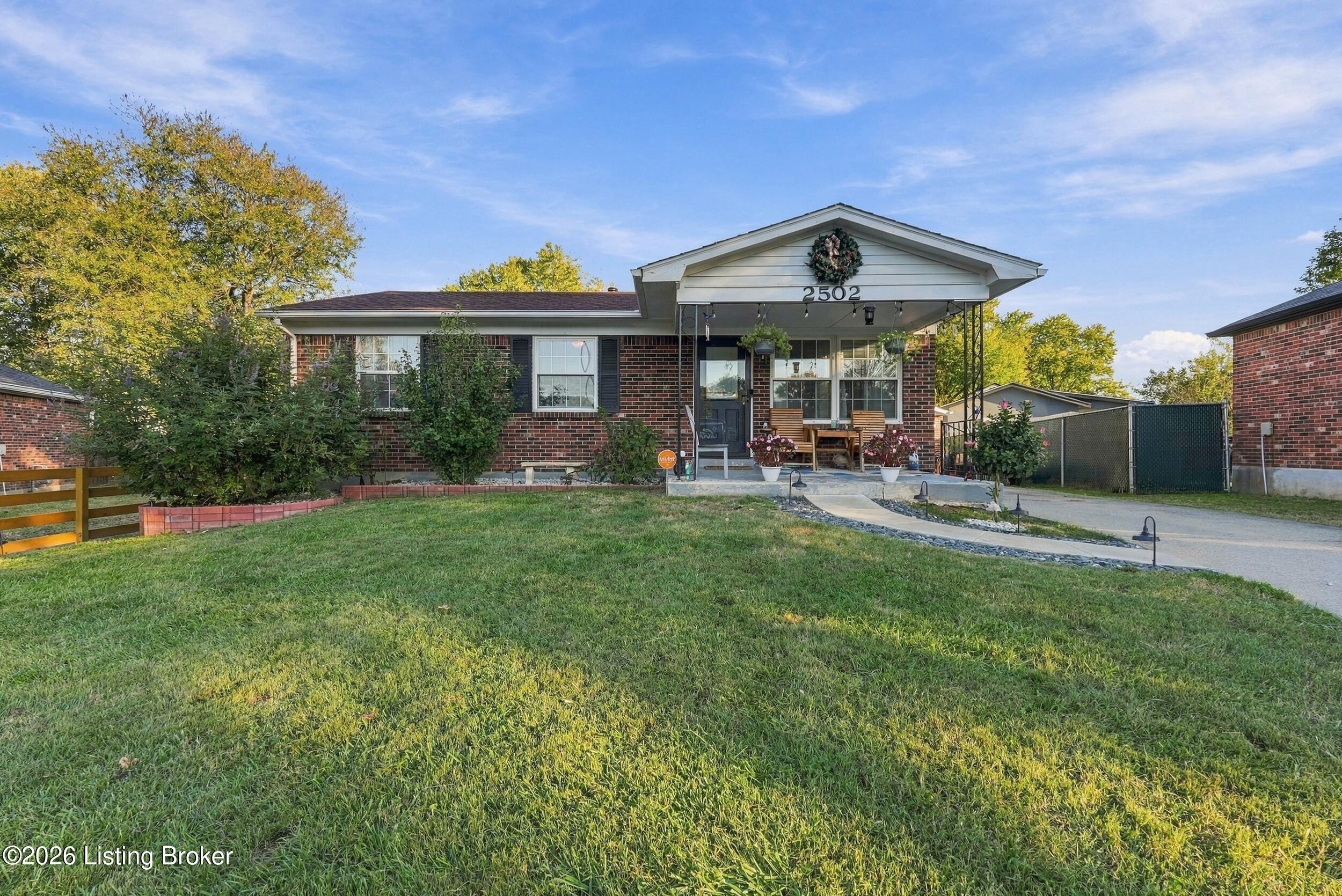 2502 Tavistock Ct — photo