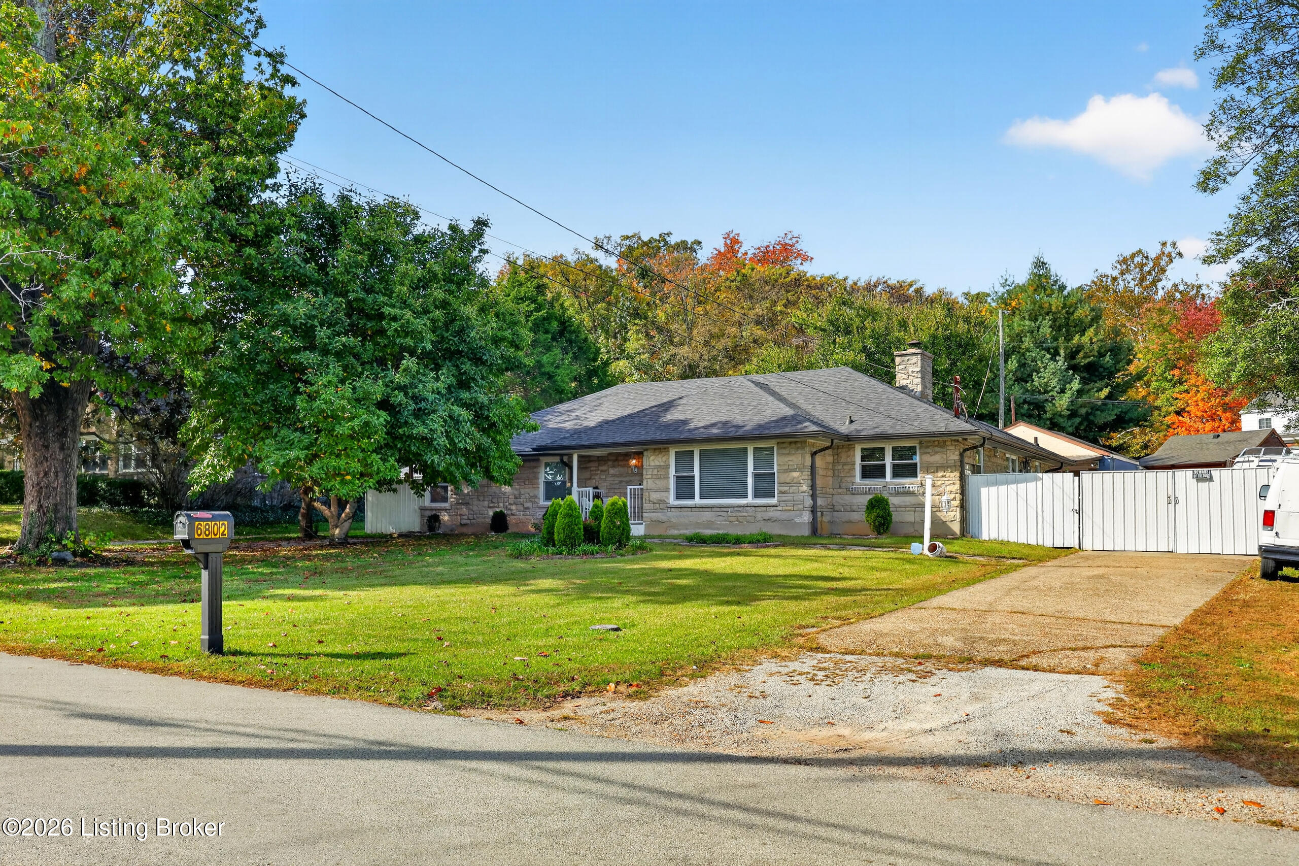 6802 Homestead Dr — photo