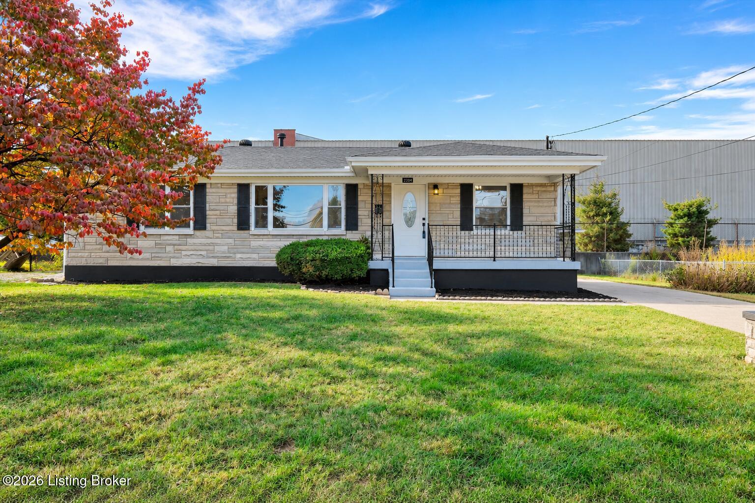 2204 Plantation Dr — photo