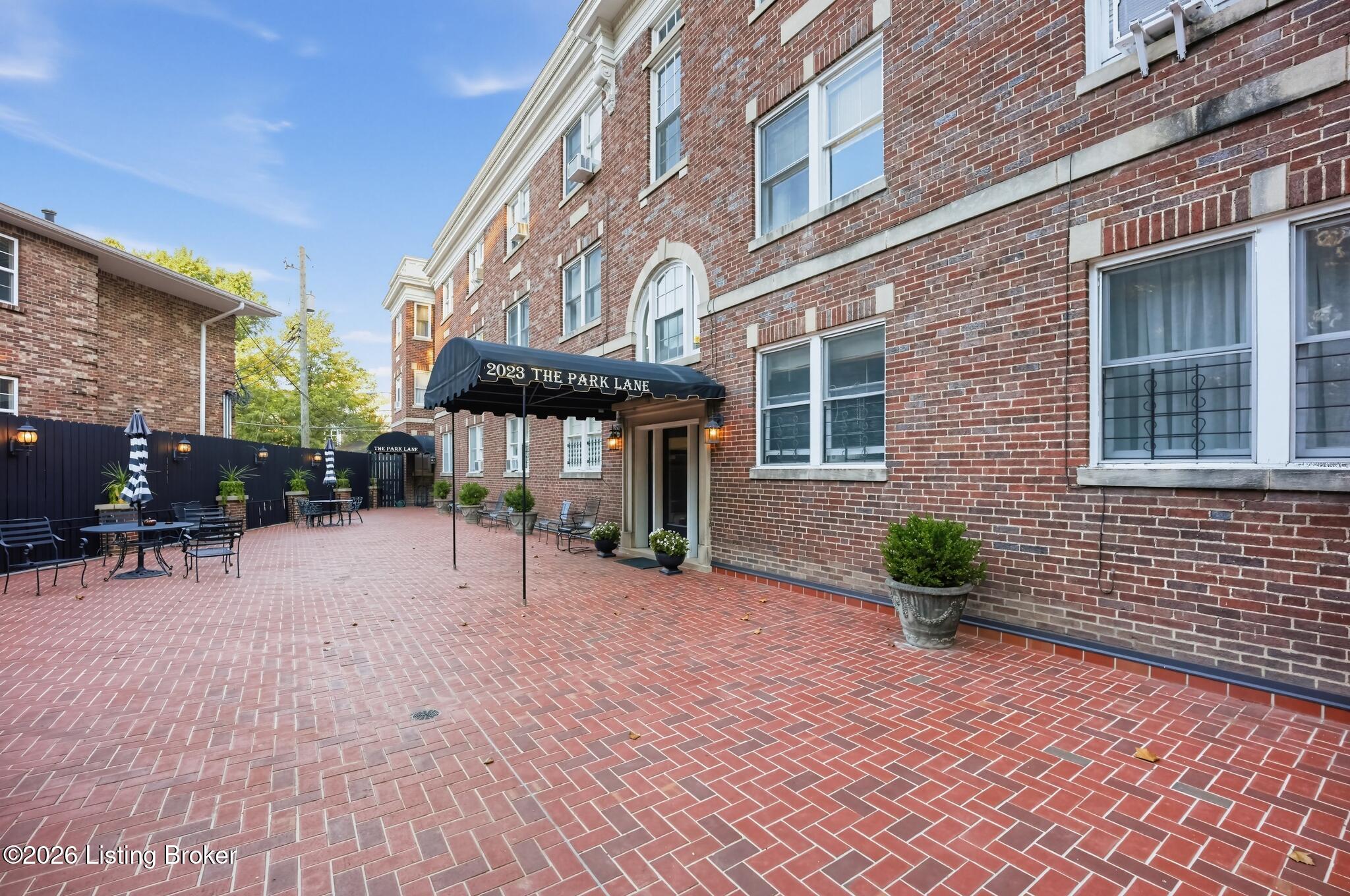 2023 Eastern Pkwy Apt 5 — photo