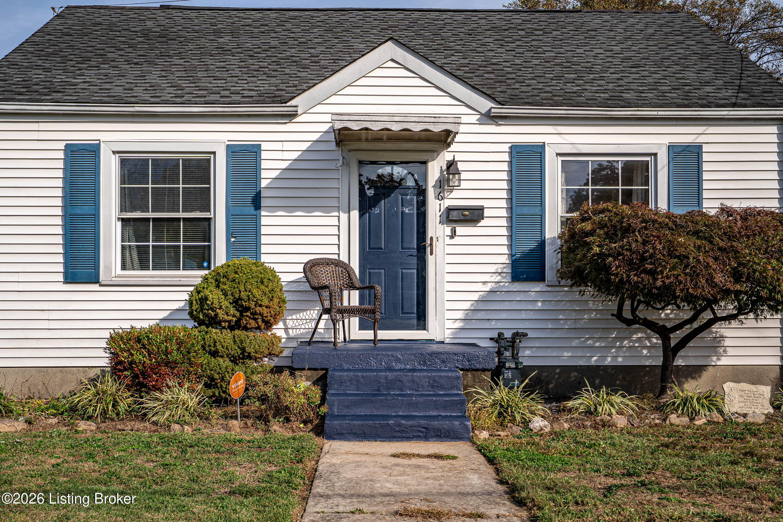 1611 Sale Ave — photo