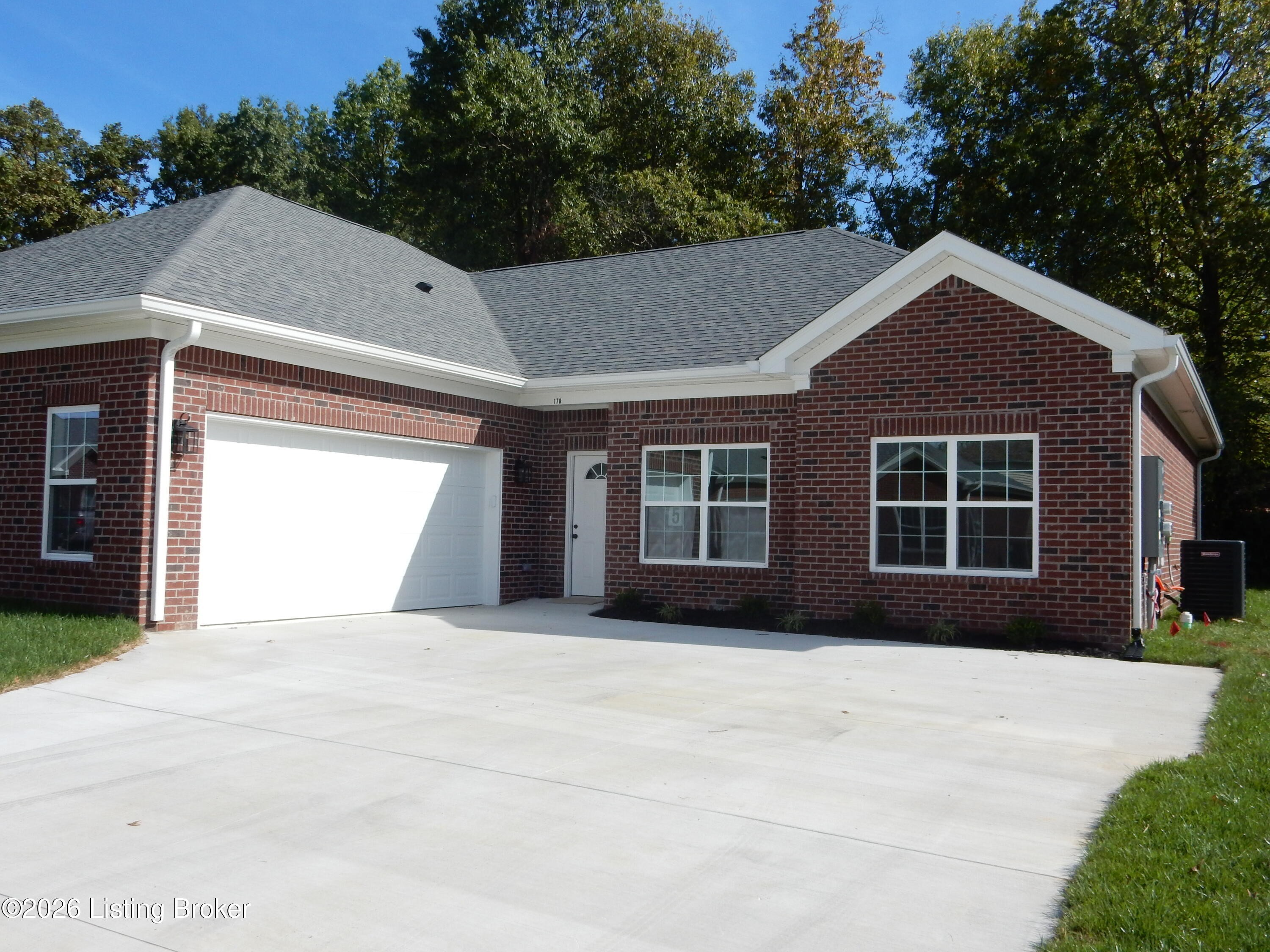 178 Bullitt Creek Dr — photo