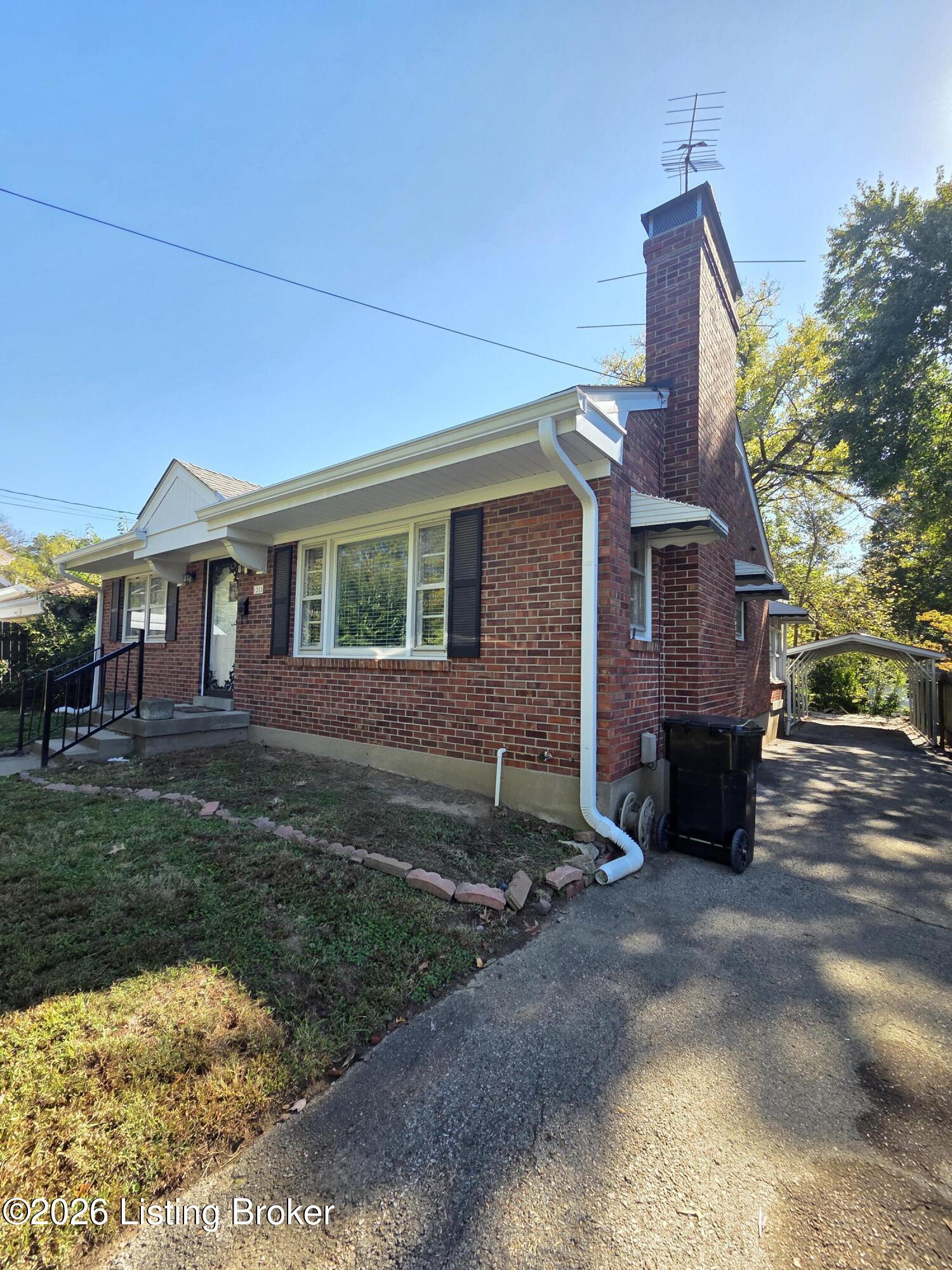 1205 Castlewood Ave — photo