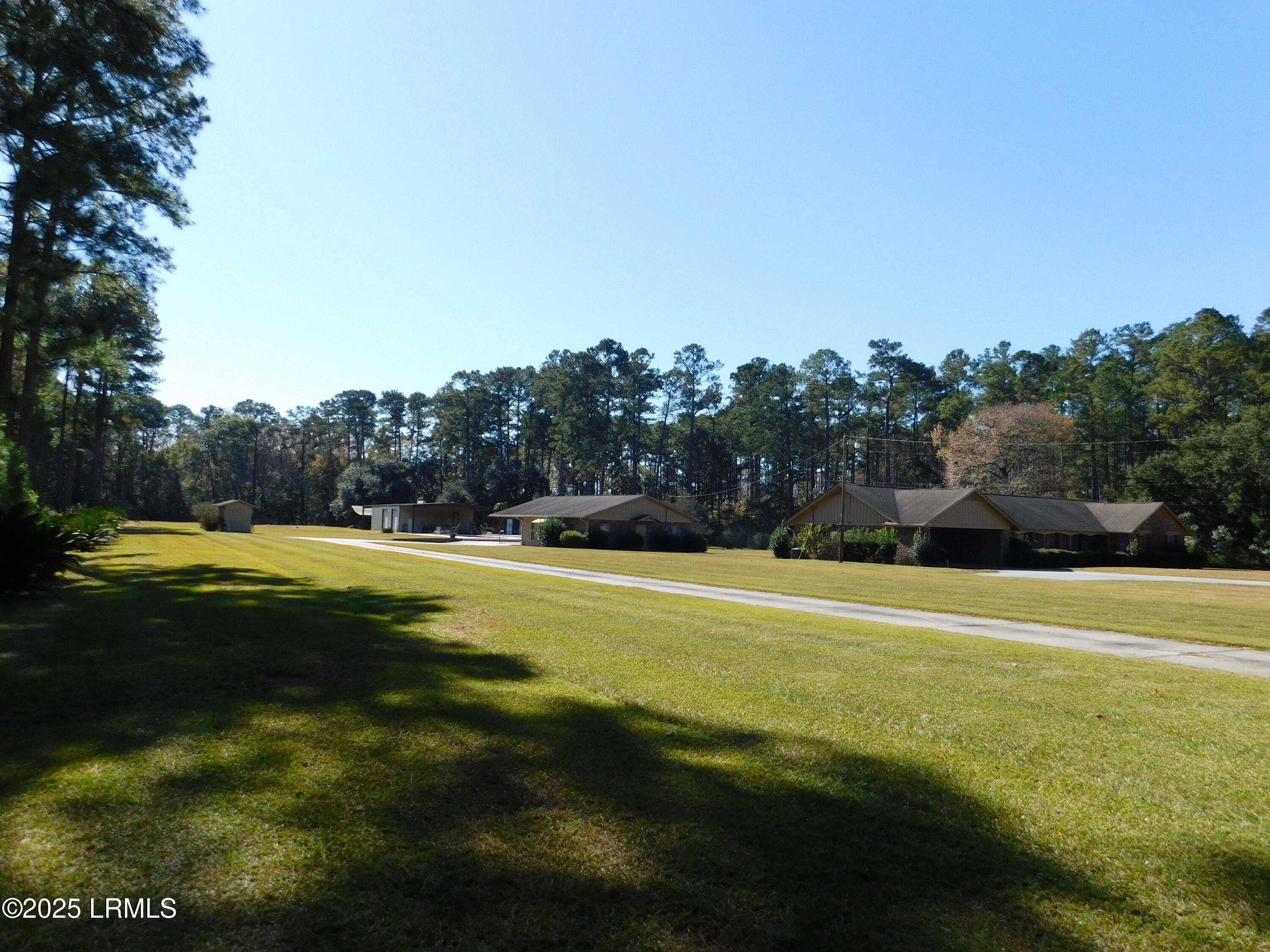 1608 Smiths Crossing — photo