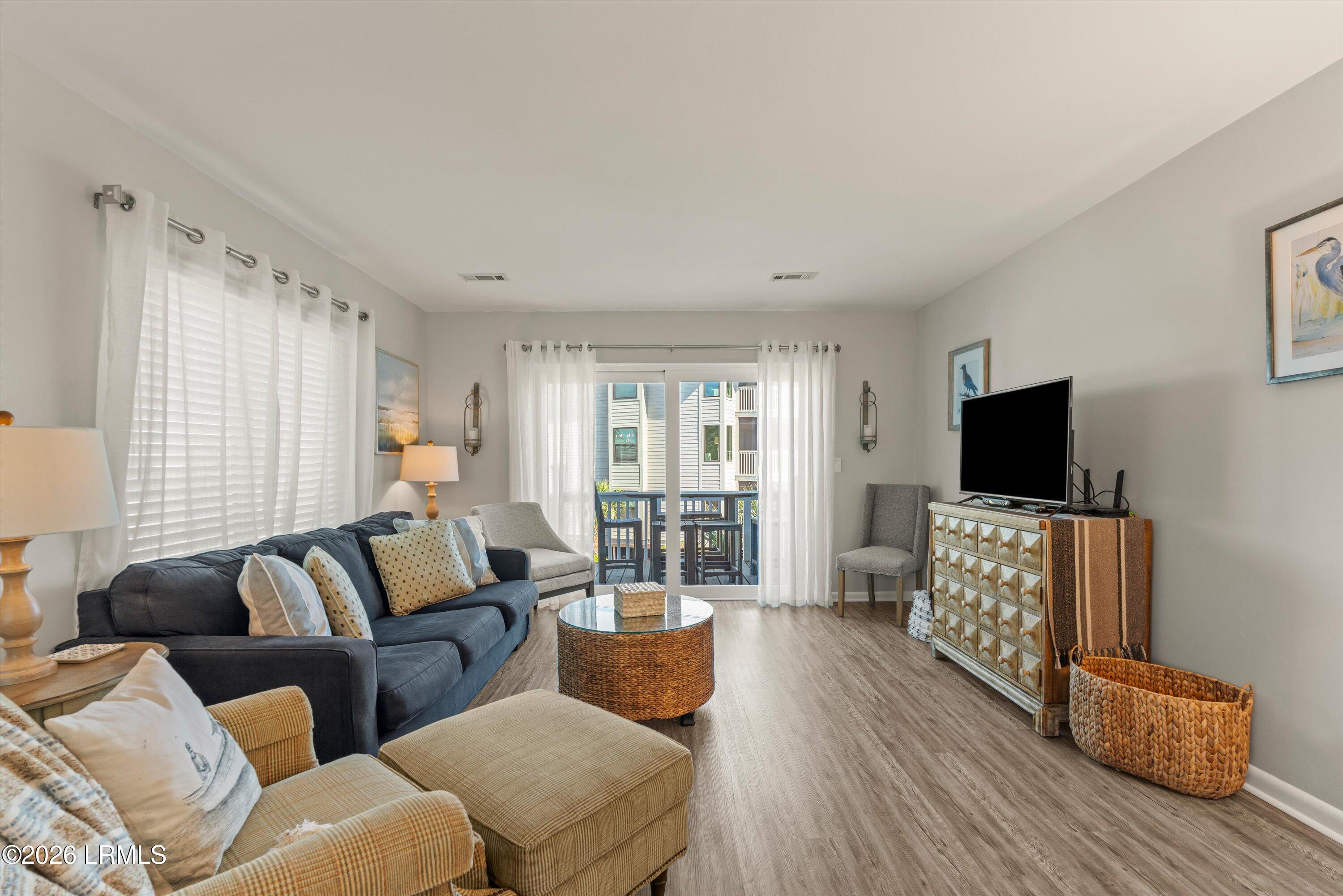 1 Cedar Reef Drive F206 — photo