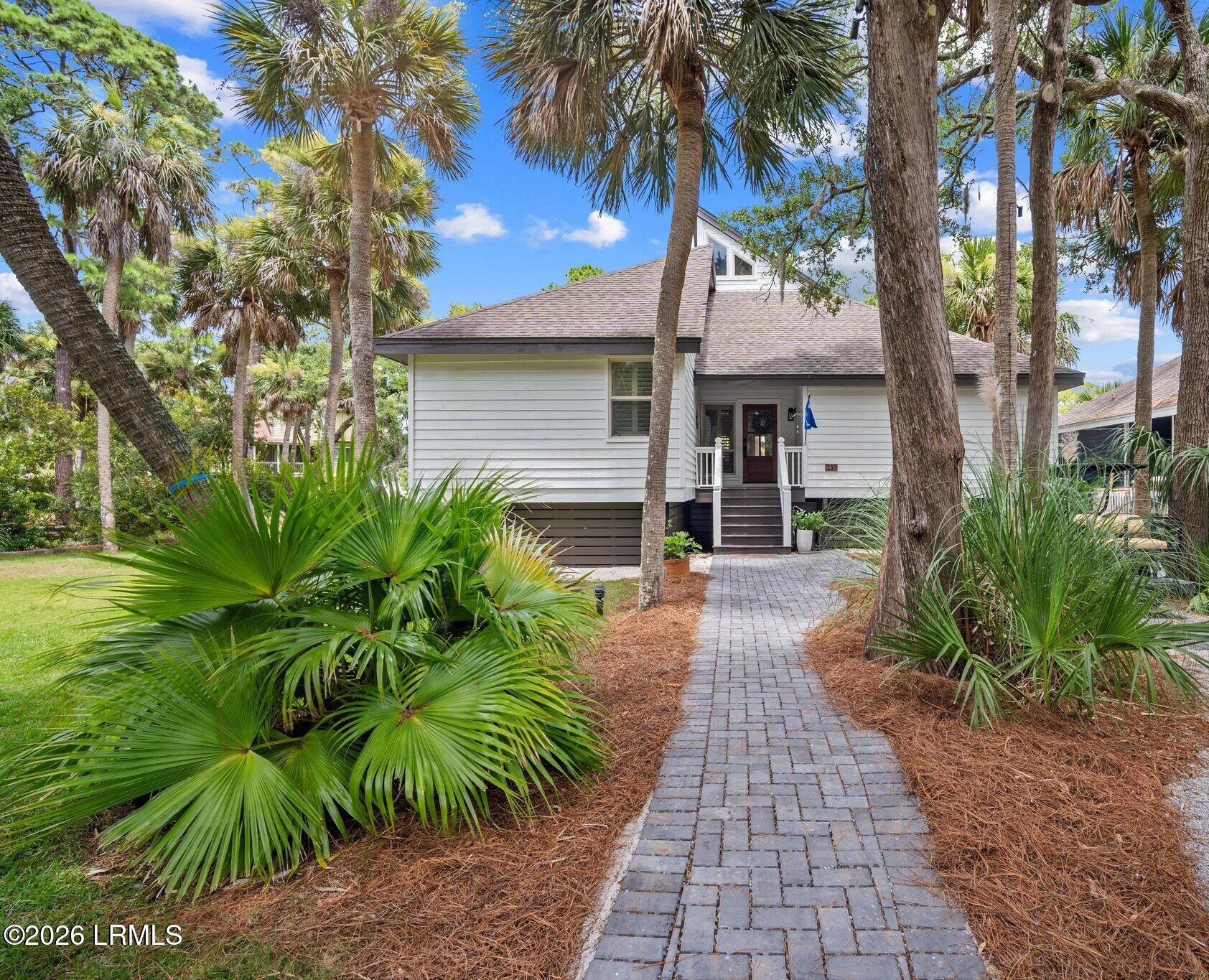 239 Deerfield Court — photo