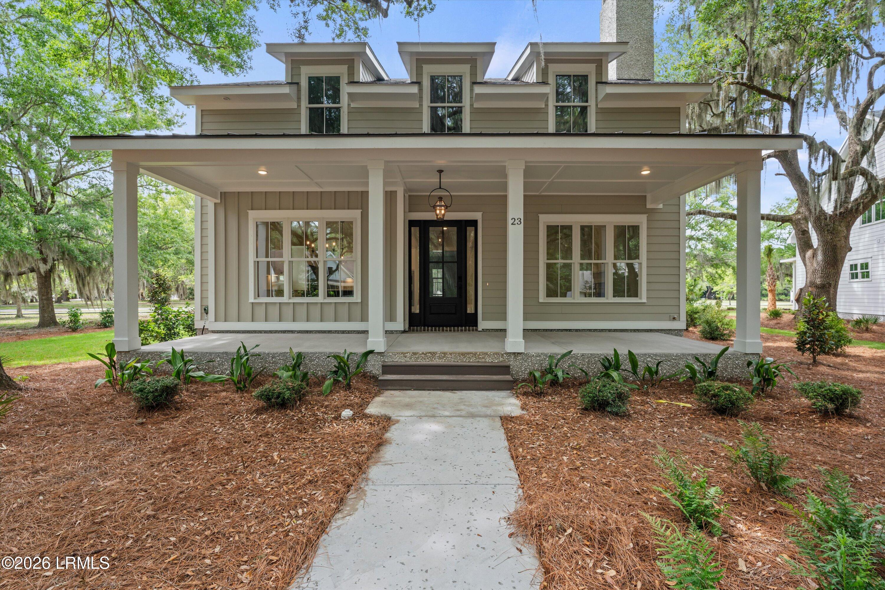 23 Millers Pond Drive — photo