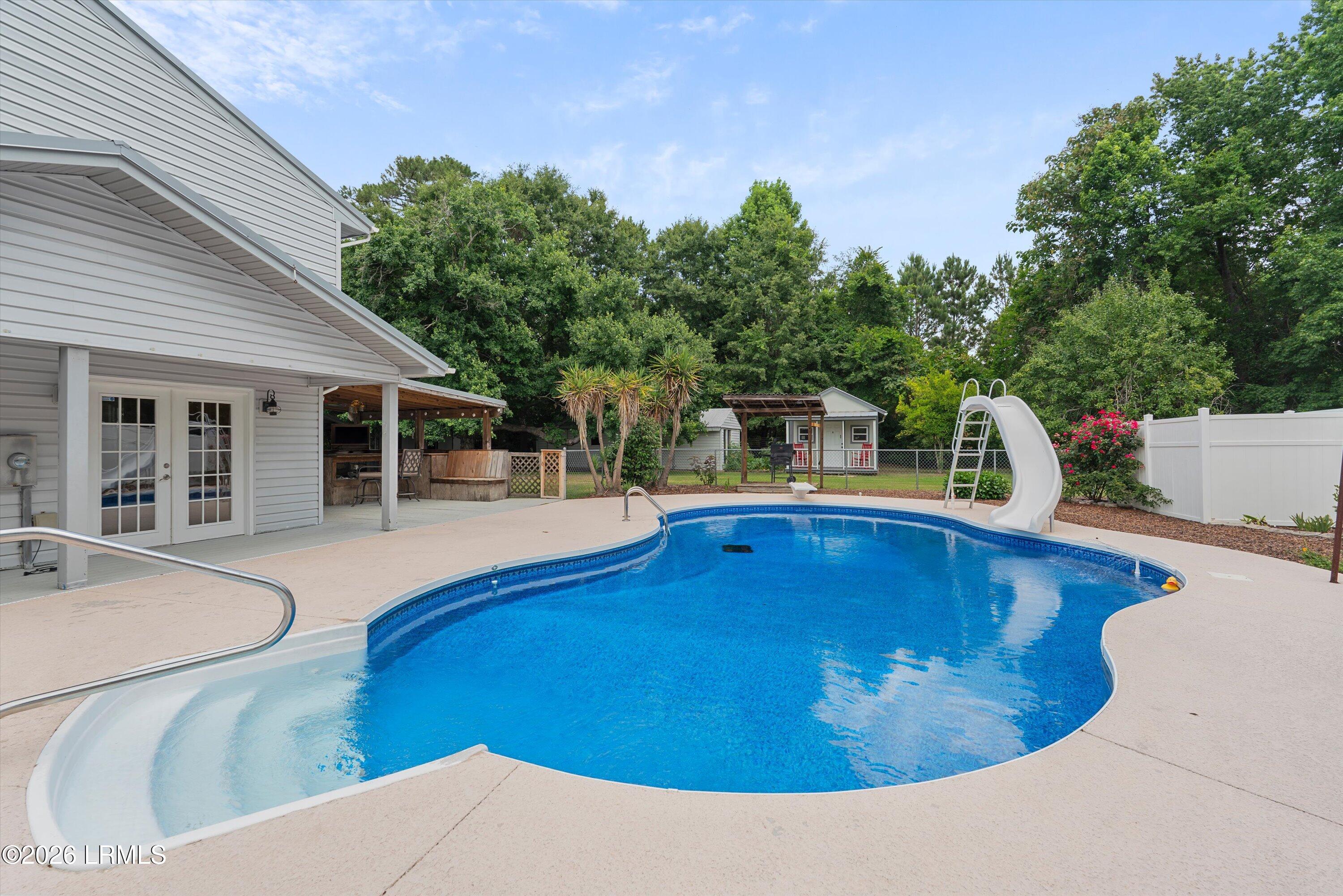 4339 Pinewood Circle — photo