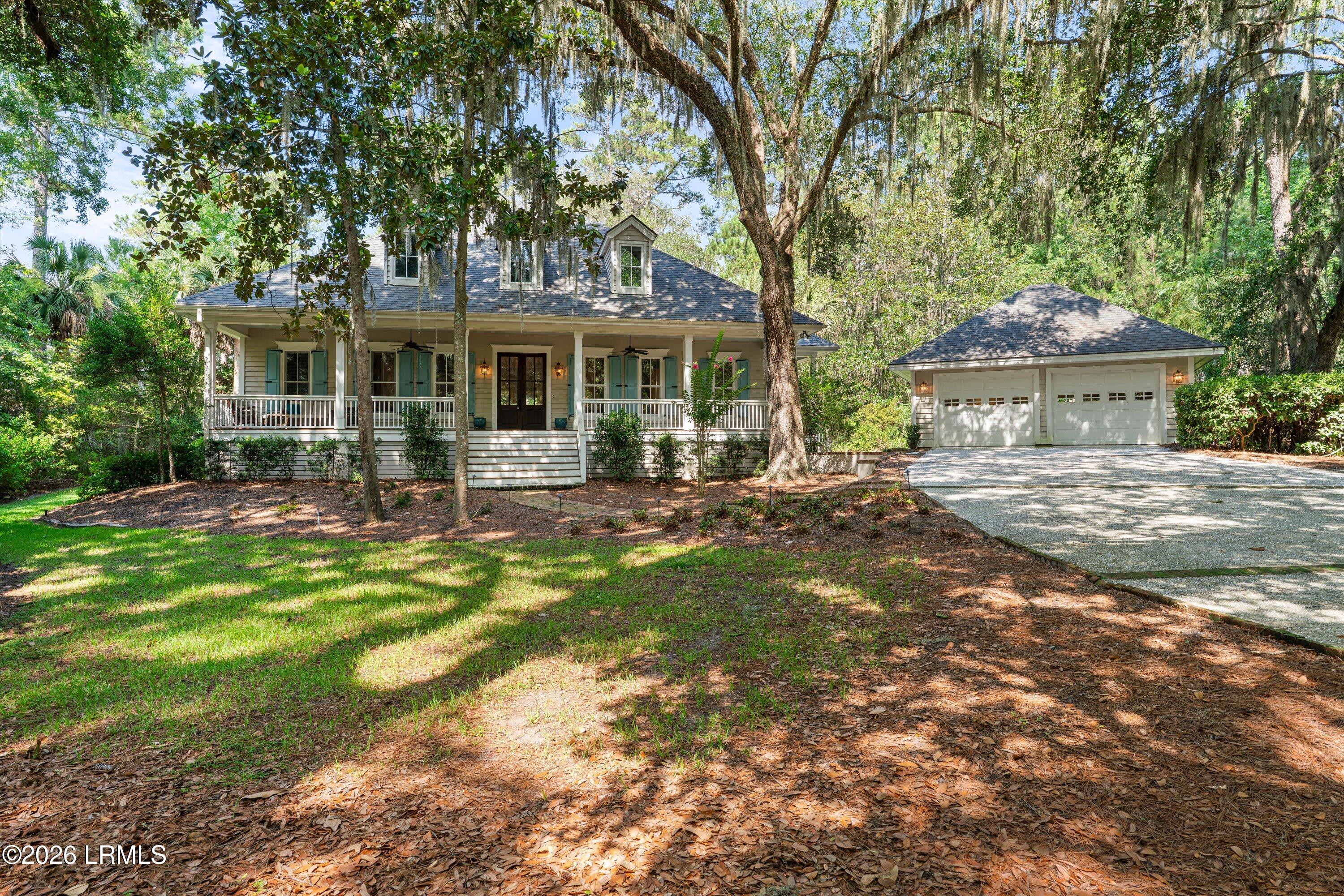 6 Winding Oak Court — photo