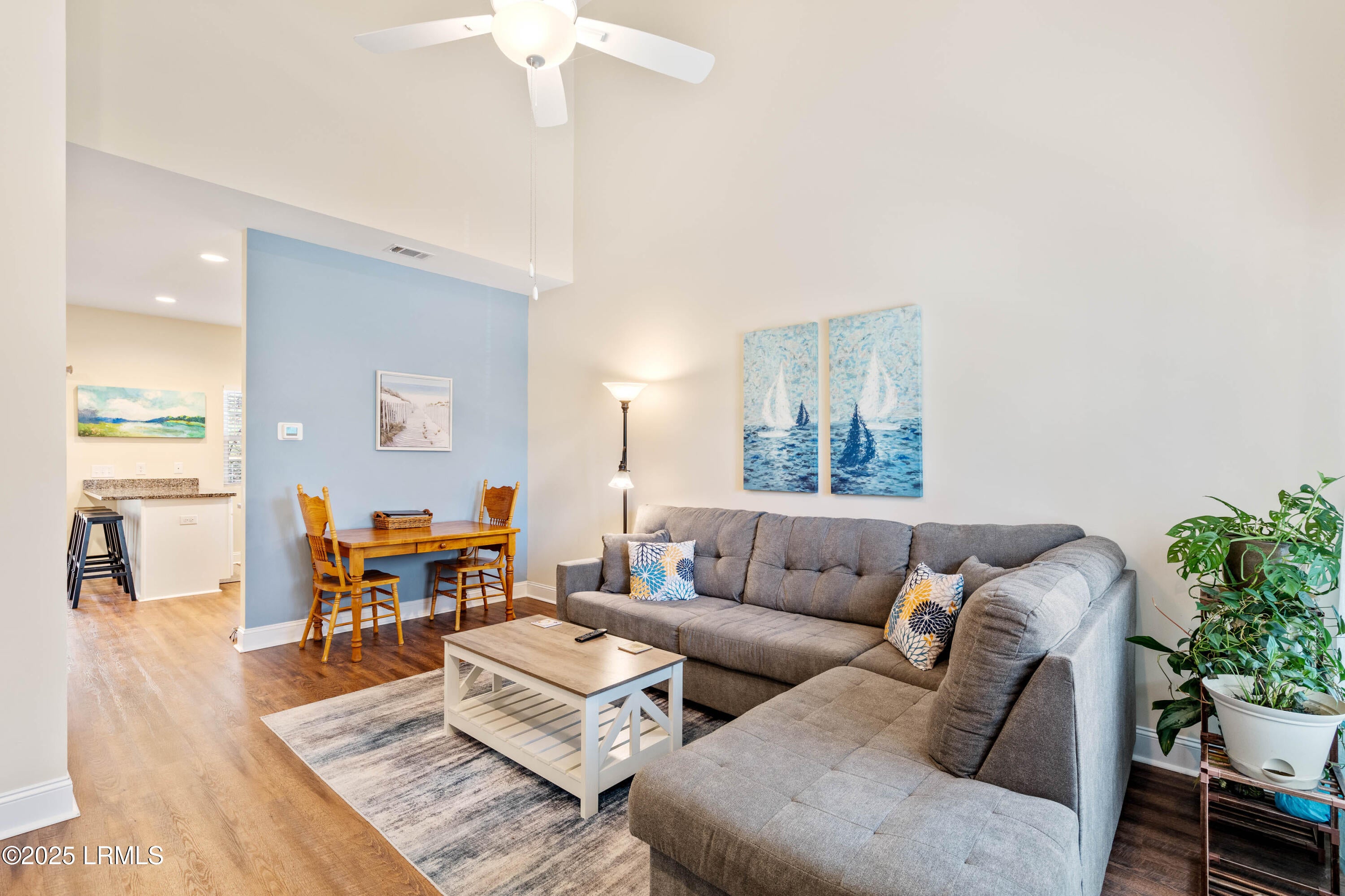 210 ADMIRATION AVE — photo 3