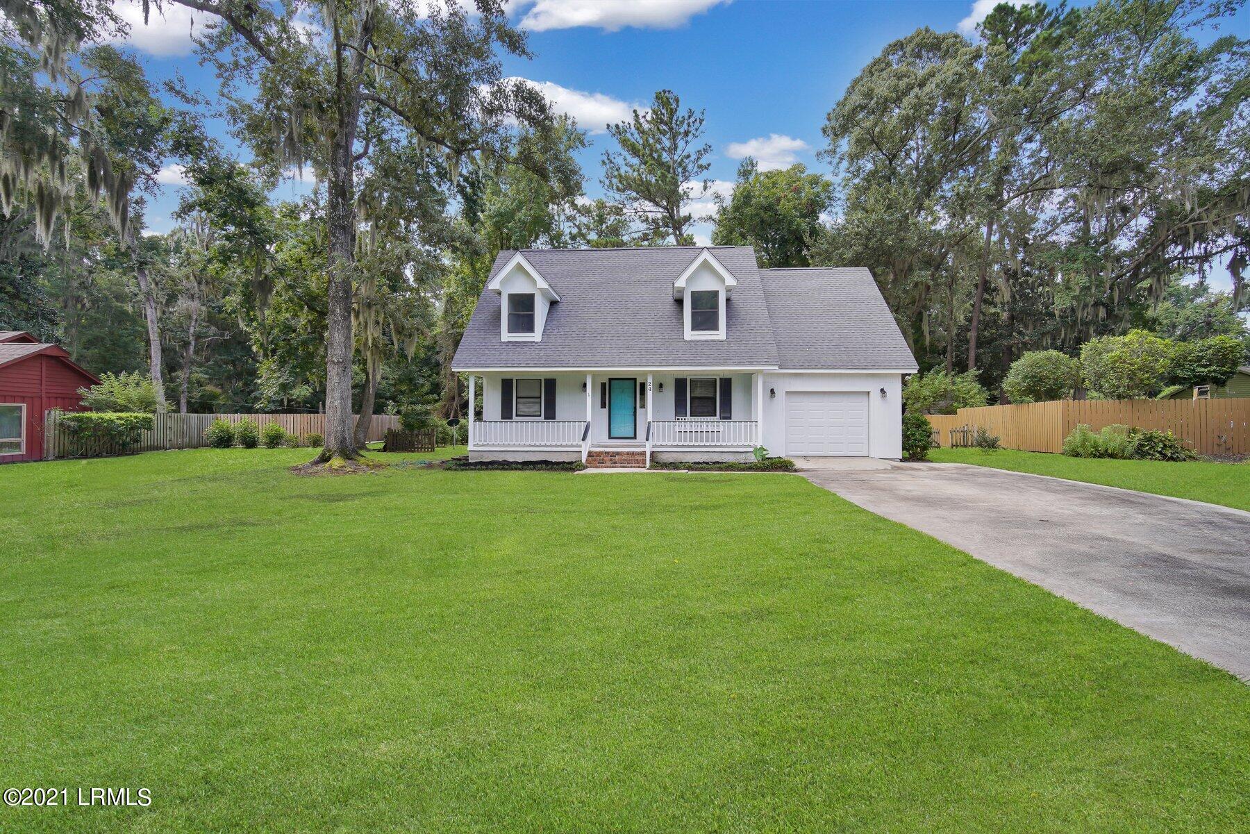 24 Chesterfield Lake Drive — photo