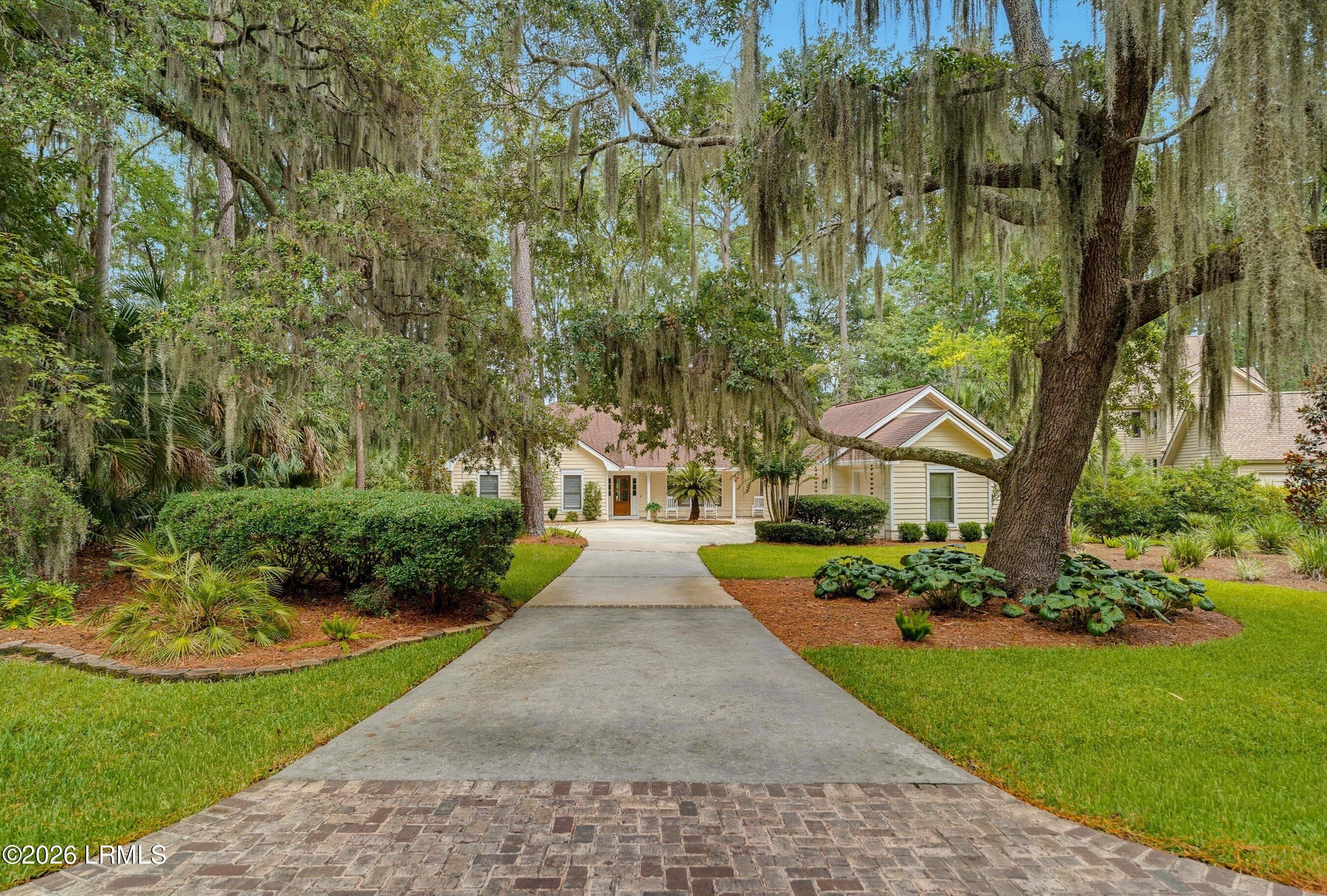 89 Winding Oak Drive — photo
