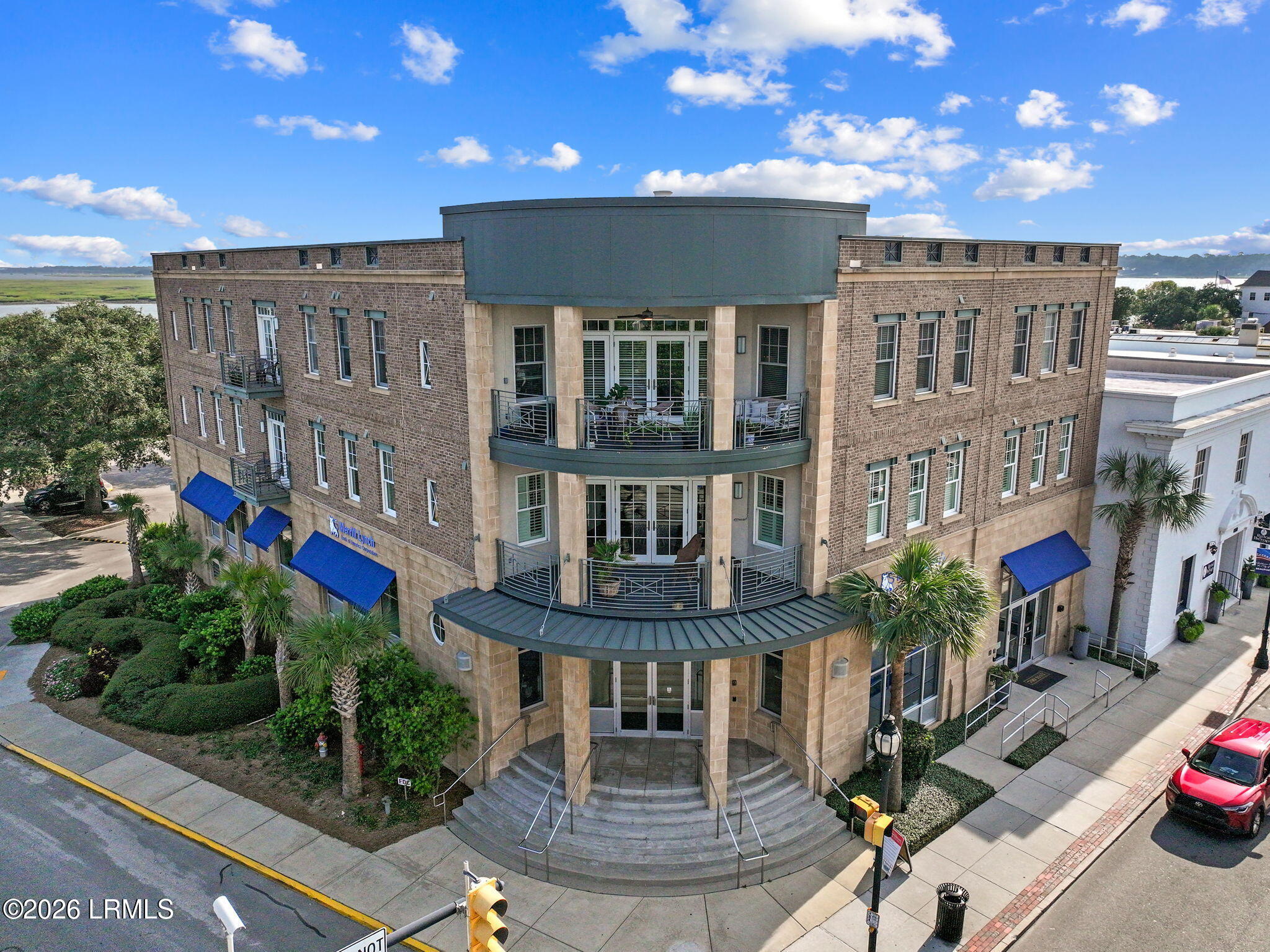 700 Bay Street 301 — photo